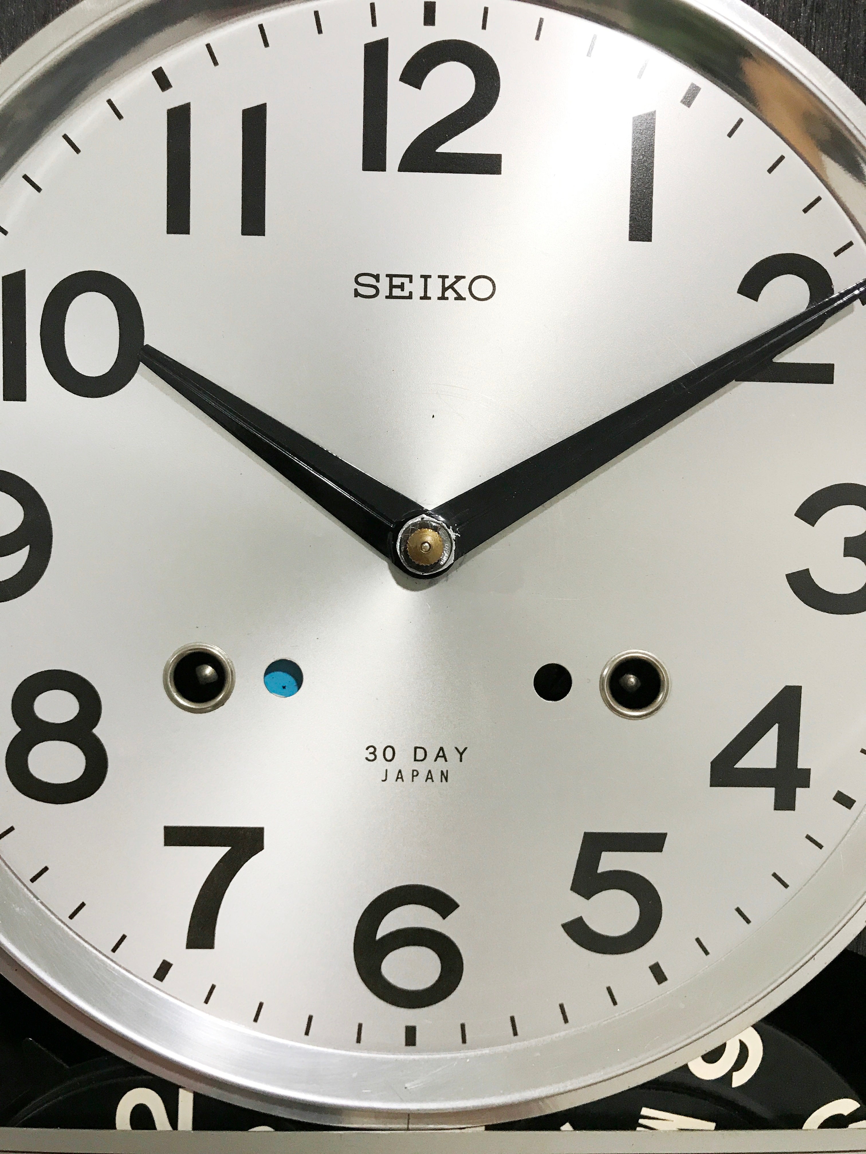 Original Vintage Seiko 30 Day Date Wall Clock | eXibit collection