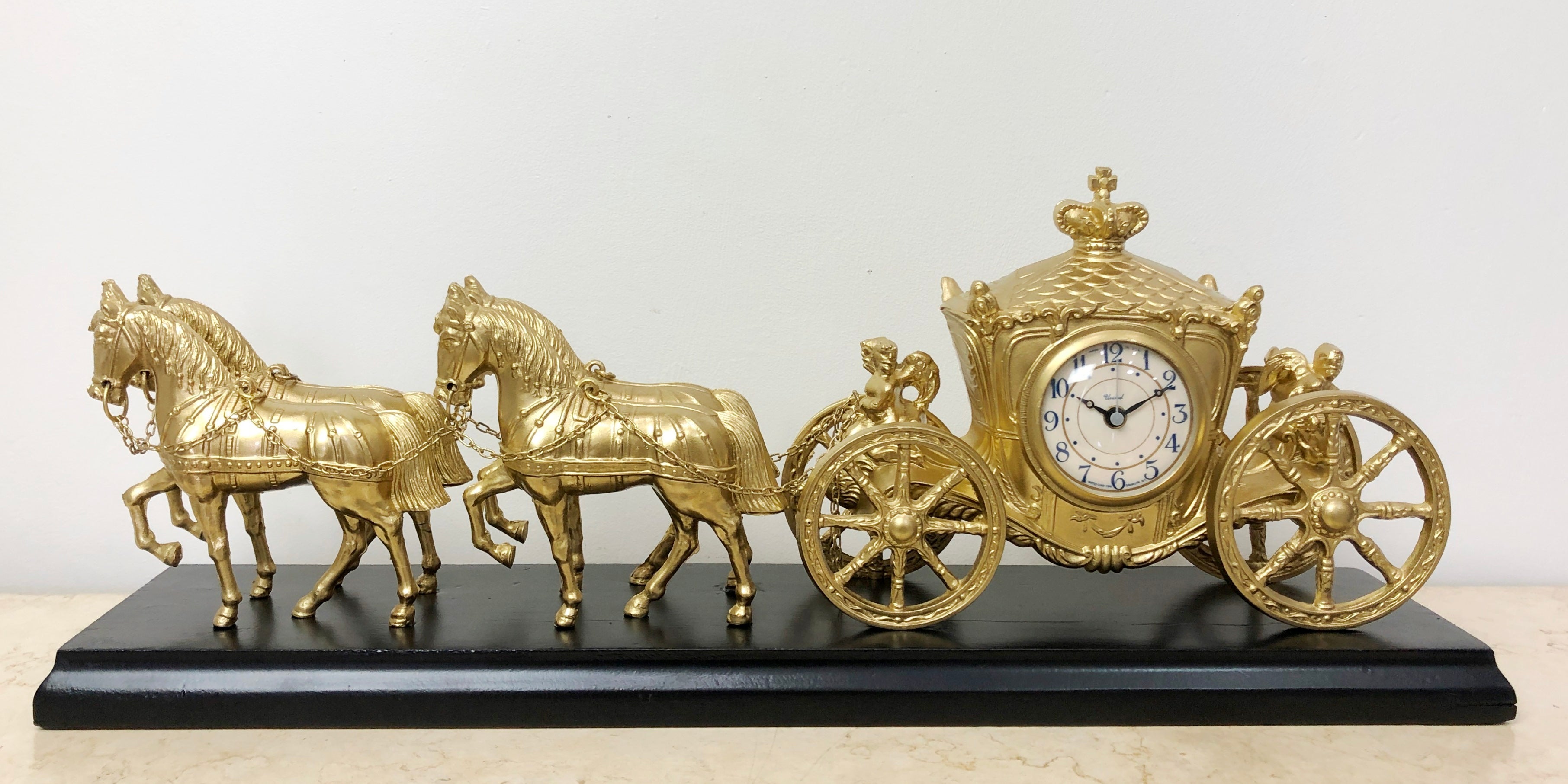 Vintage Brass Horse and Royal Carriage Mantel Clock | eXibit collection