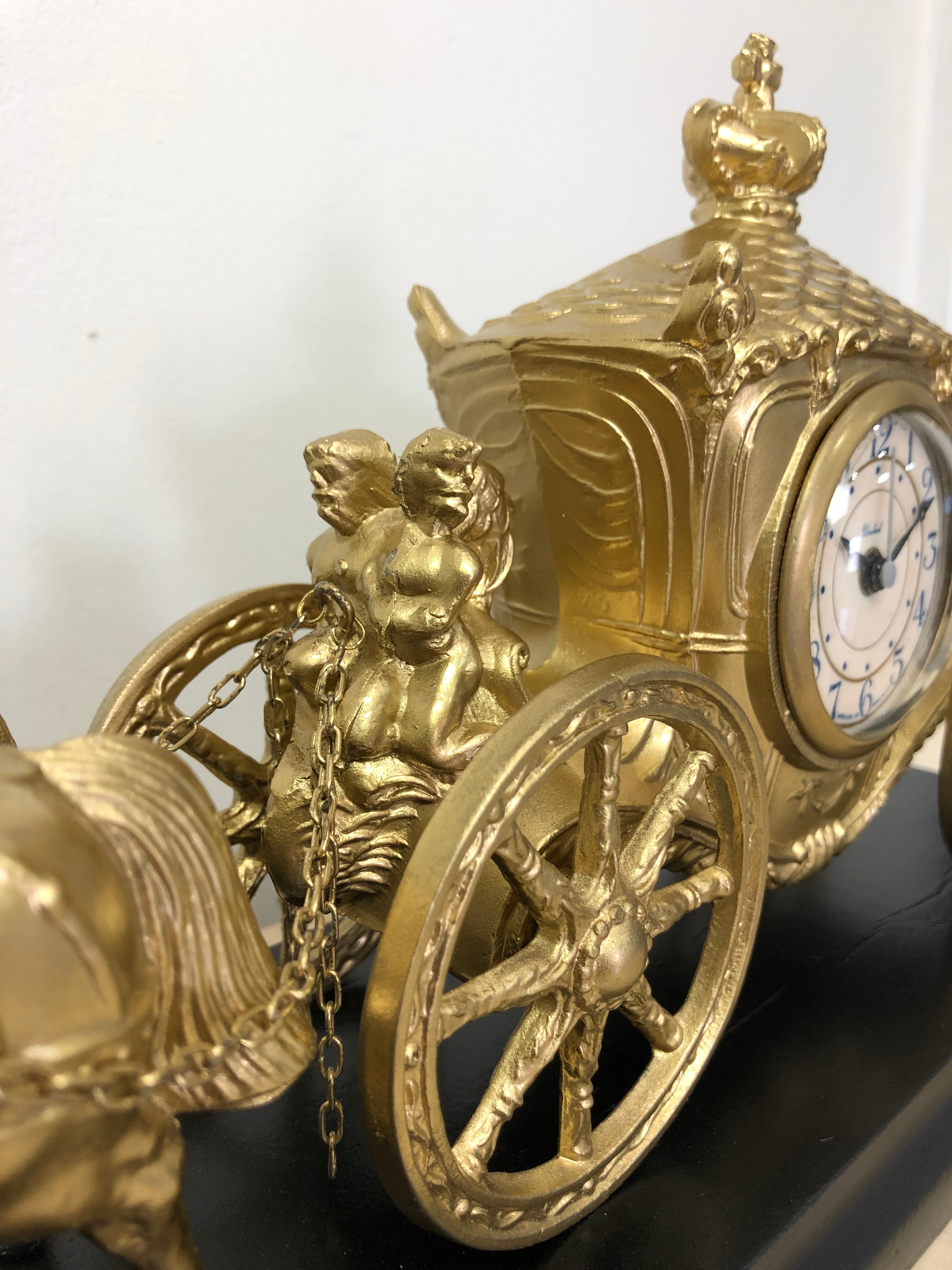 Vintage Brass Horse and Royal Carriage Mantel Clock | eXibit collection