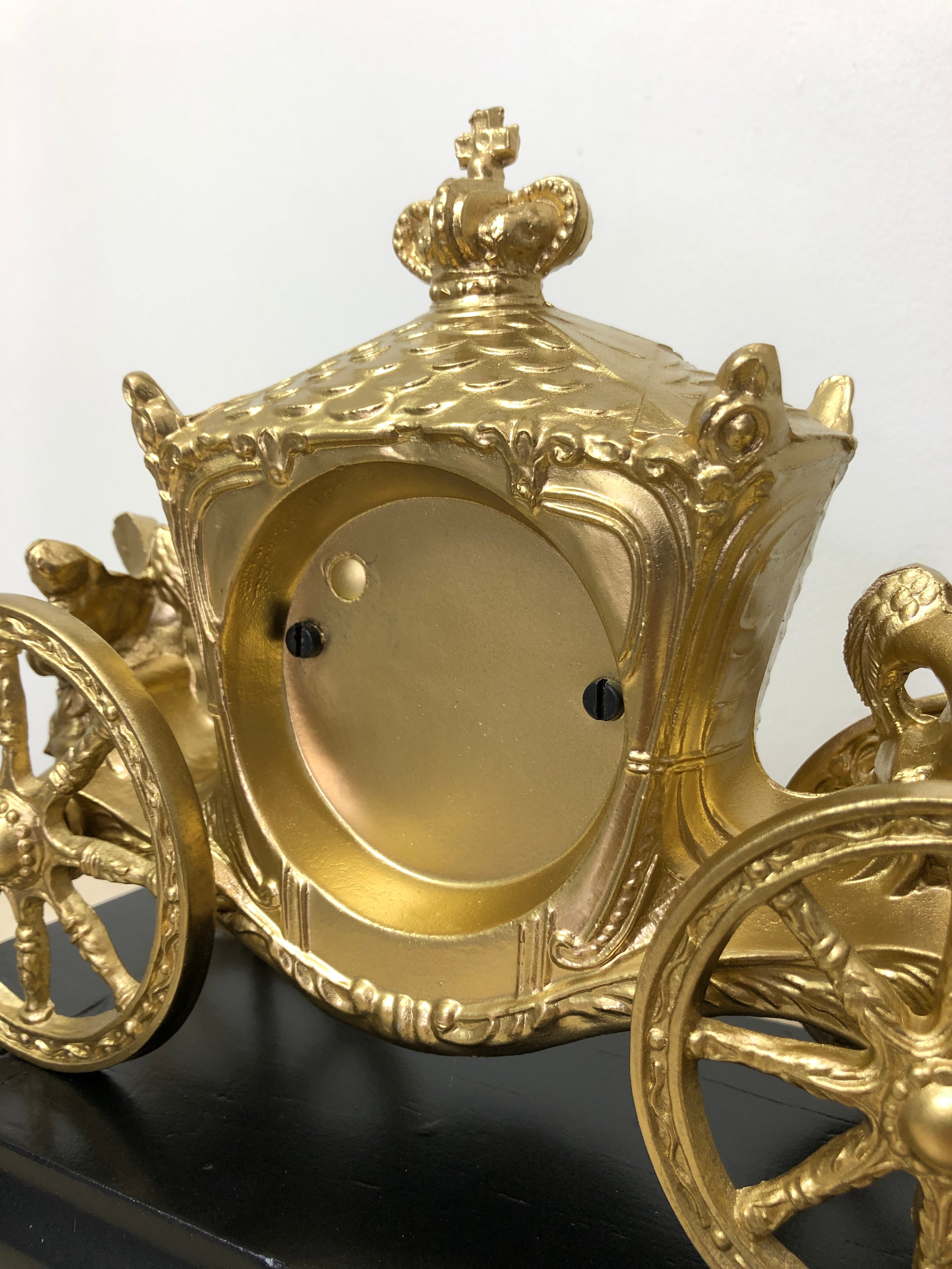 Vintage Brass Horse and Royal Carriage Mantel Clock | eXibit collection