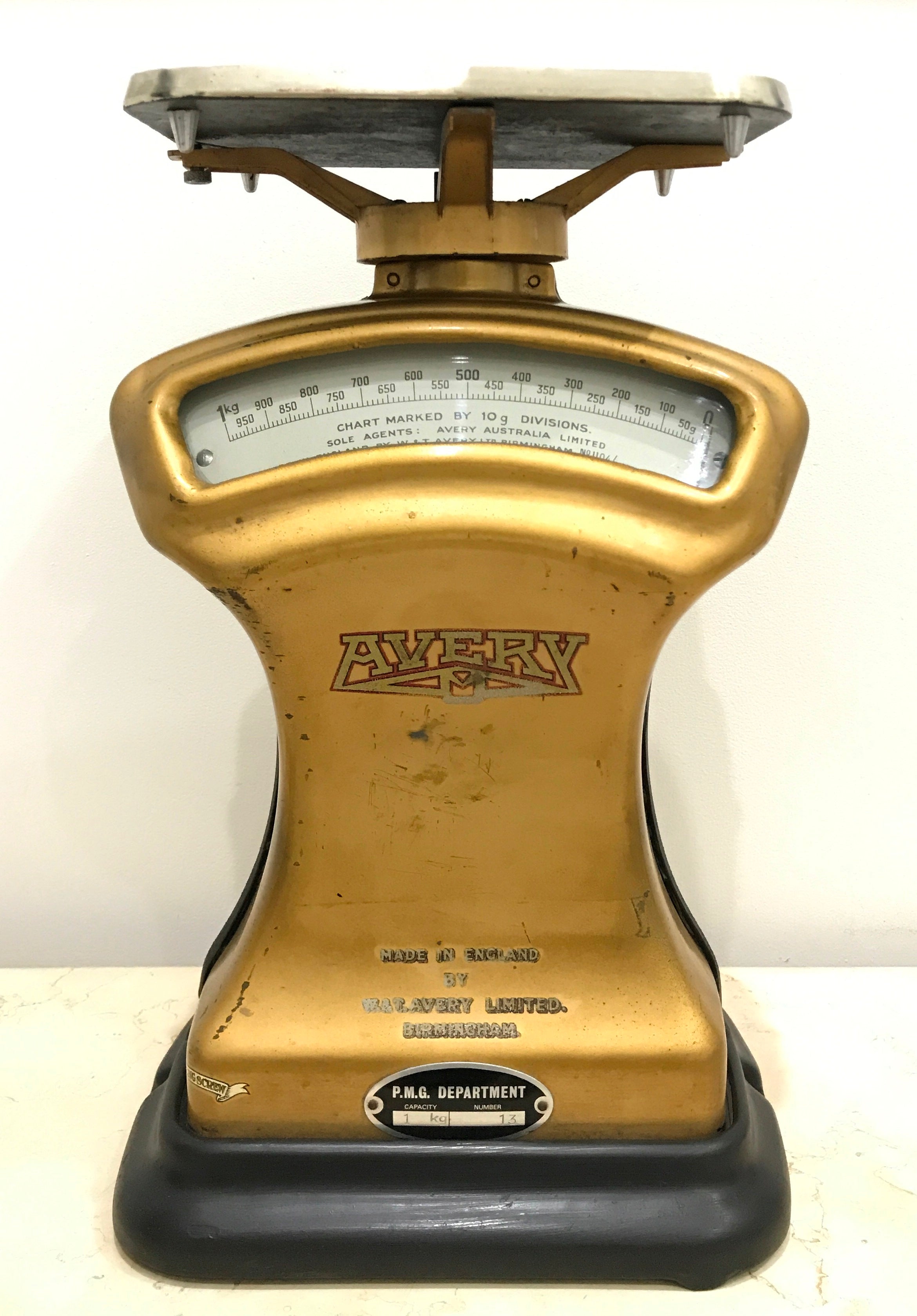 Vintage Avery Kitchen Scale | eXibit collection