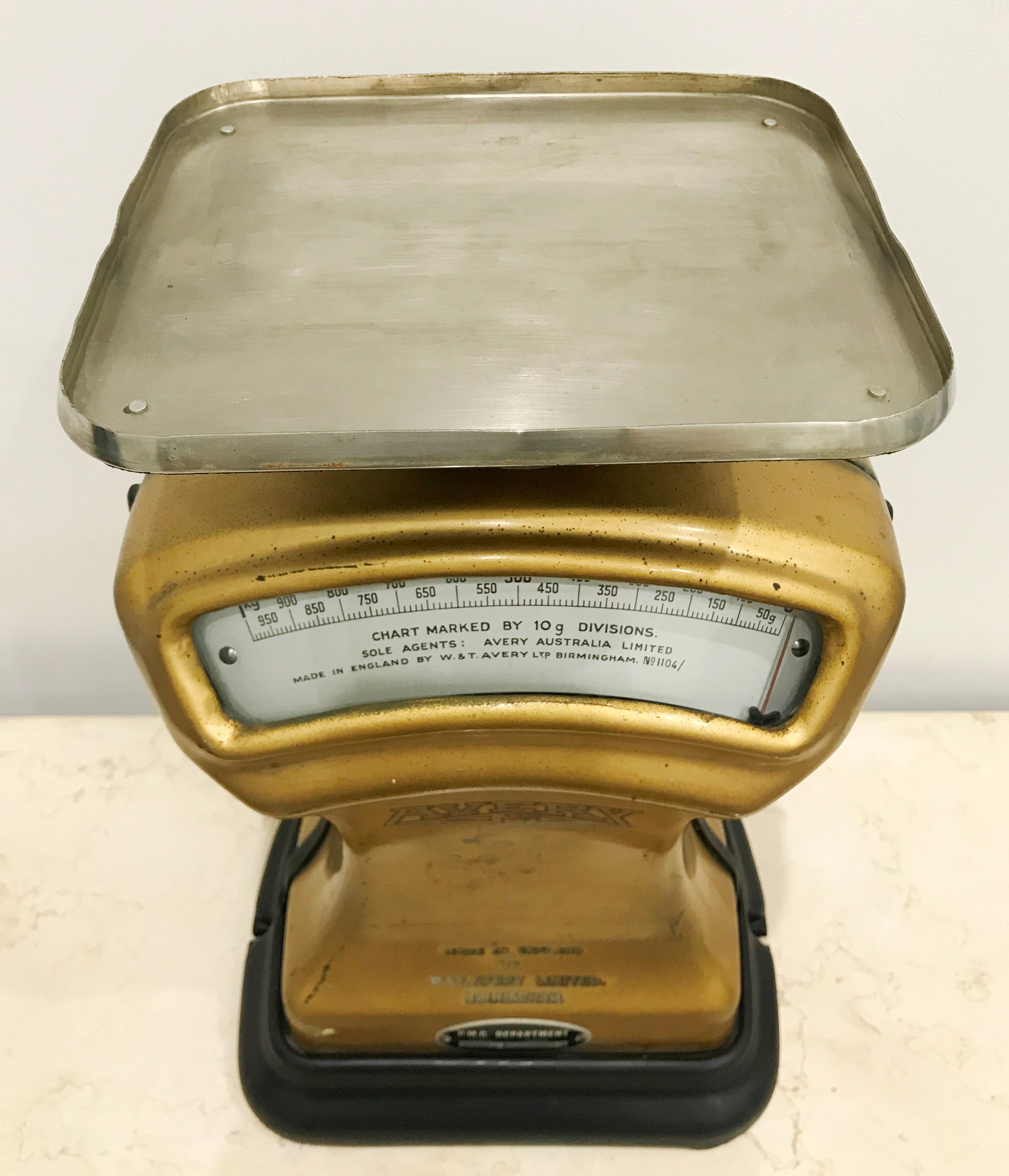 Vintage Avery Kitchen Scale | eXibit collection