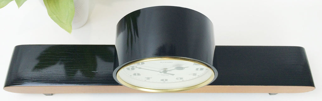 Antique Vintage Clocks & Décor | eXibit collection