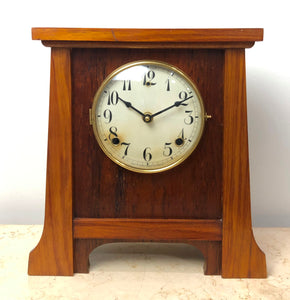 Original Antique USA Battery Mantel Clock | eXibit collection