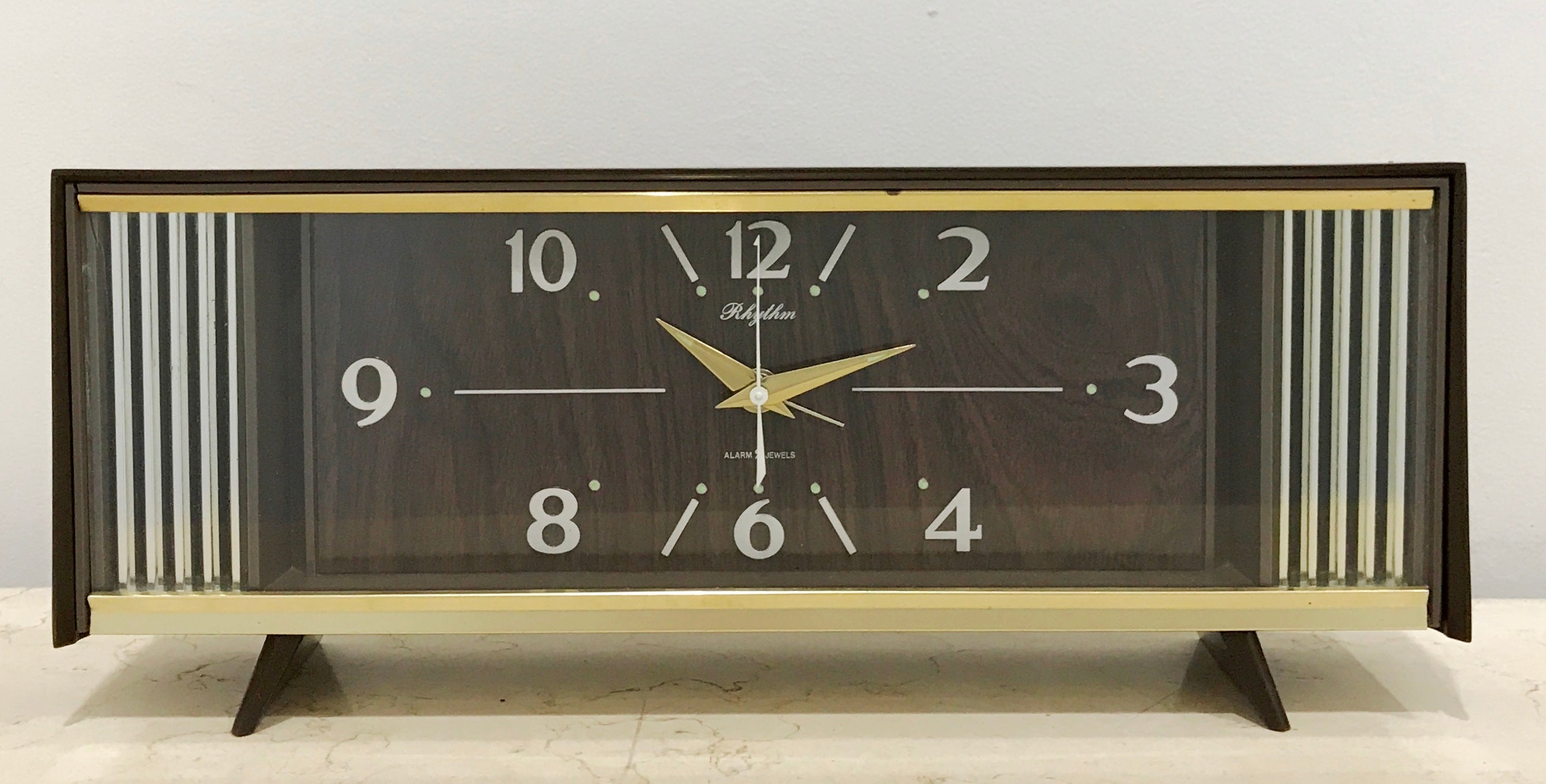 Vintage Retro Rhythm Alarm Mantel Clock | eXibit collection