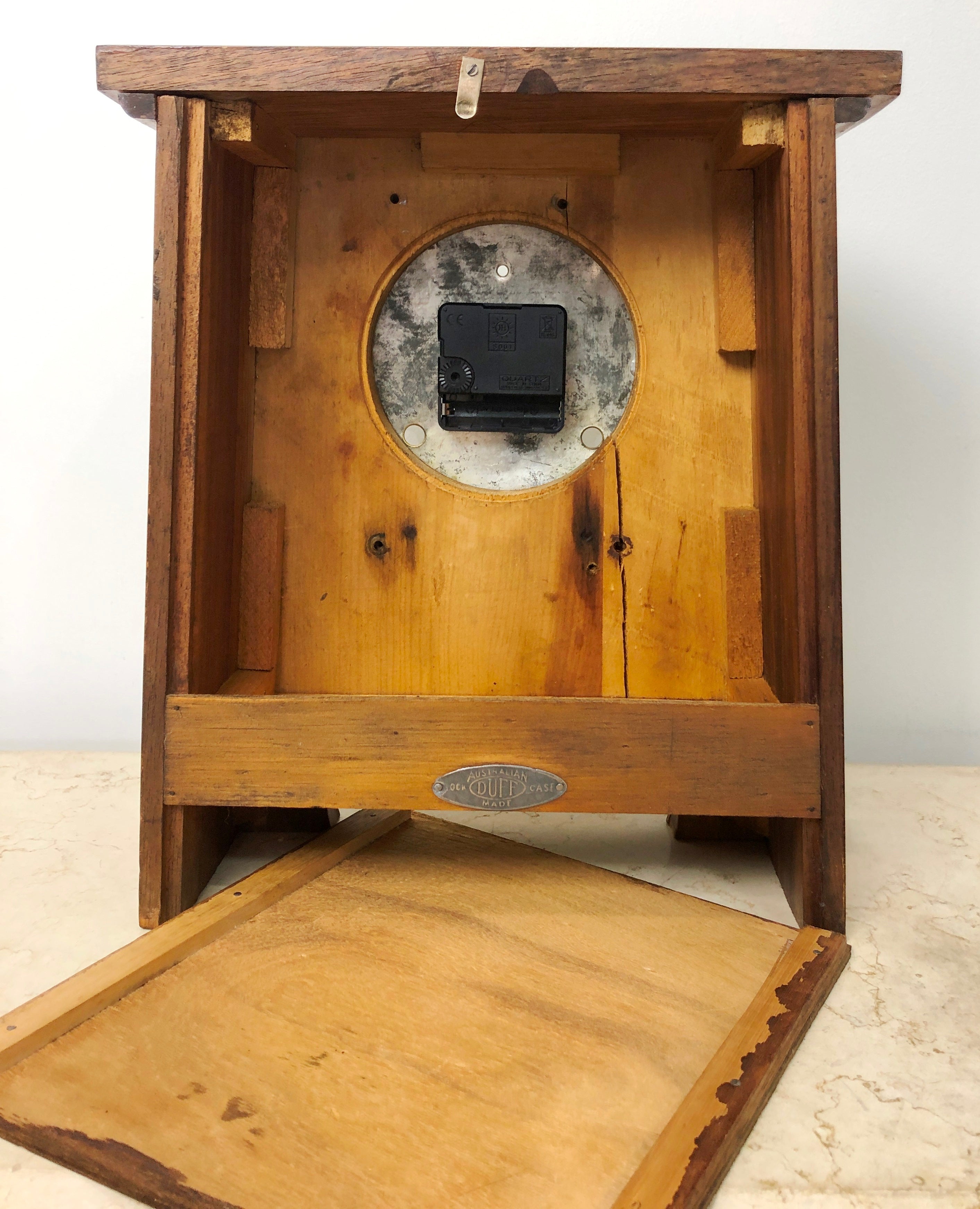 Original Antique USA Battery Mantel Clock | eXibit collection
