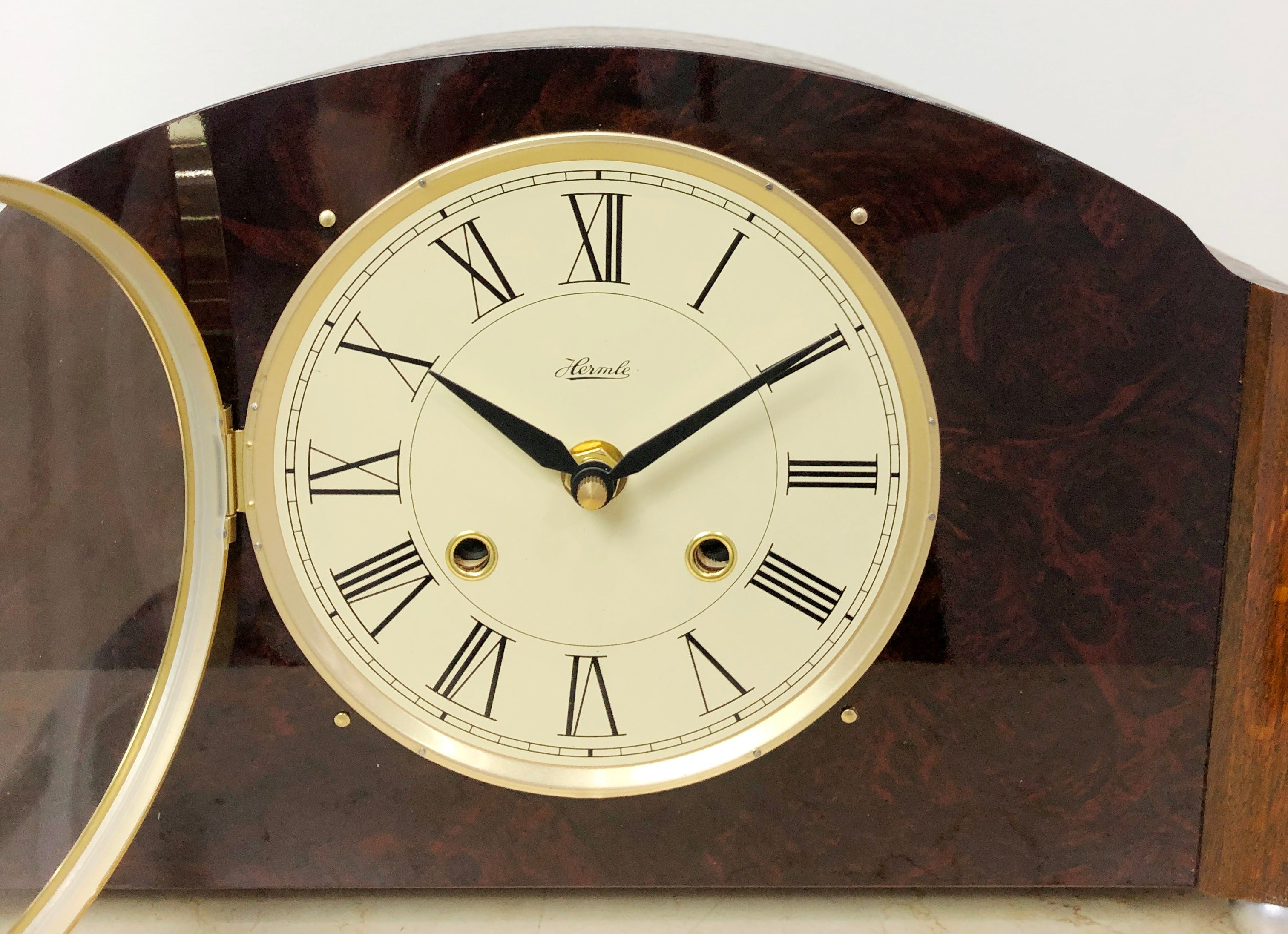 Vintage Hermle Battery Mantel Clock | eXibit collection