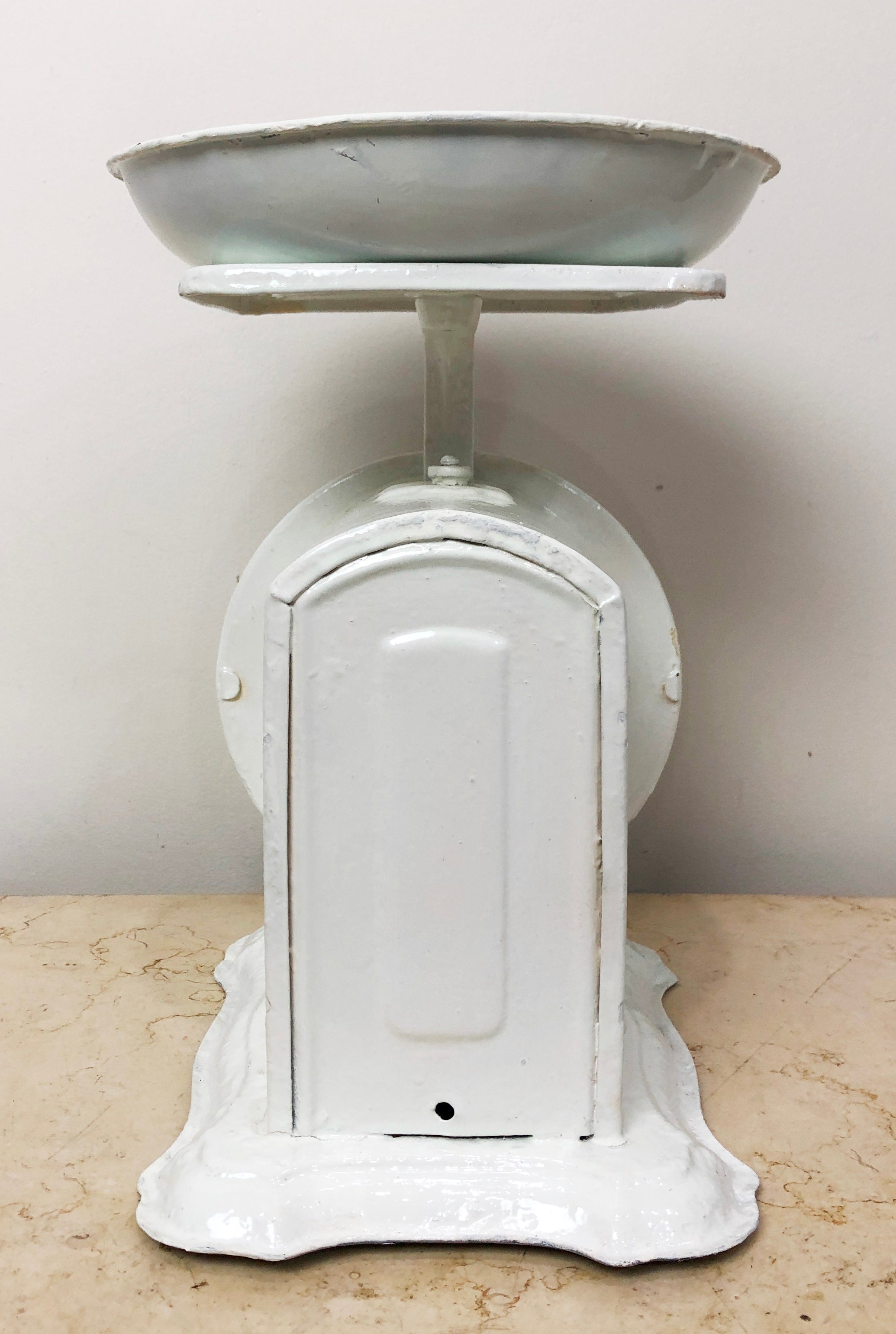Antique Landers Frary & Clark Family Kitchen Scale | eXibit collection