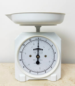 Original Vintage Persinware Kitchen Scale | eXibit collection