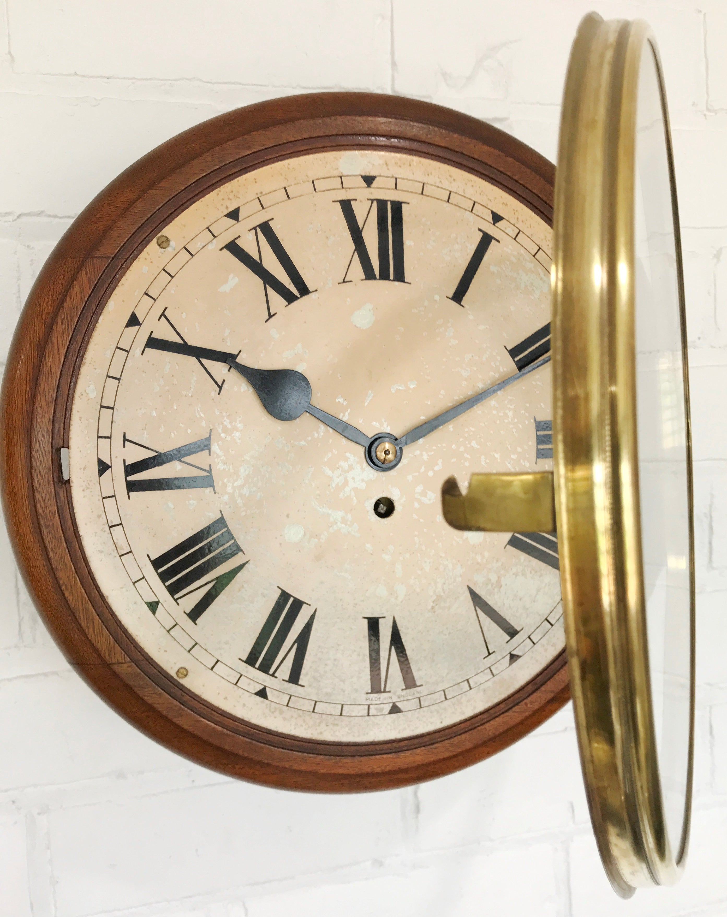 Antique Fusee Station Round Wall Clock | eXibit collection