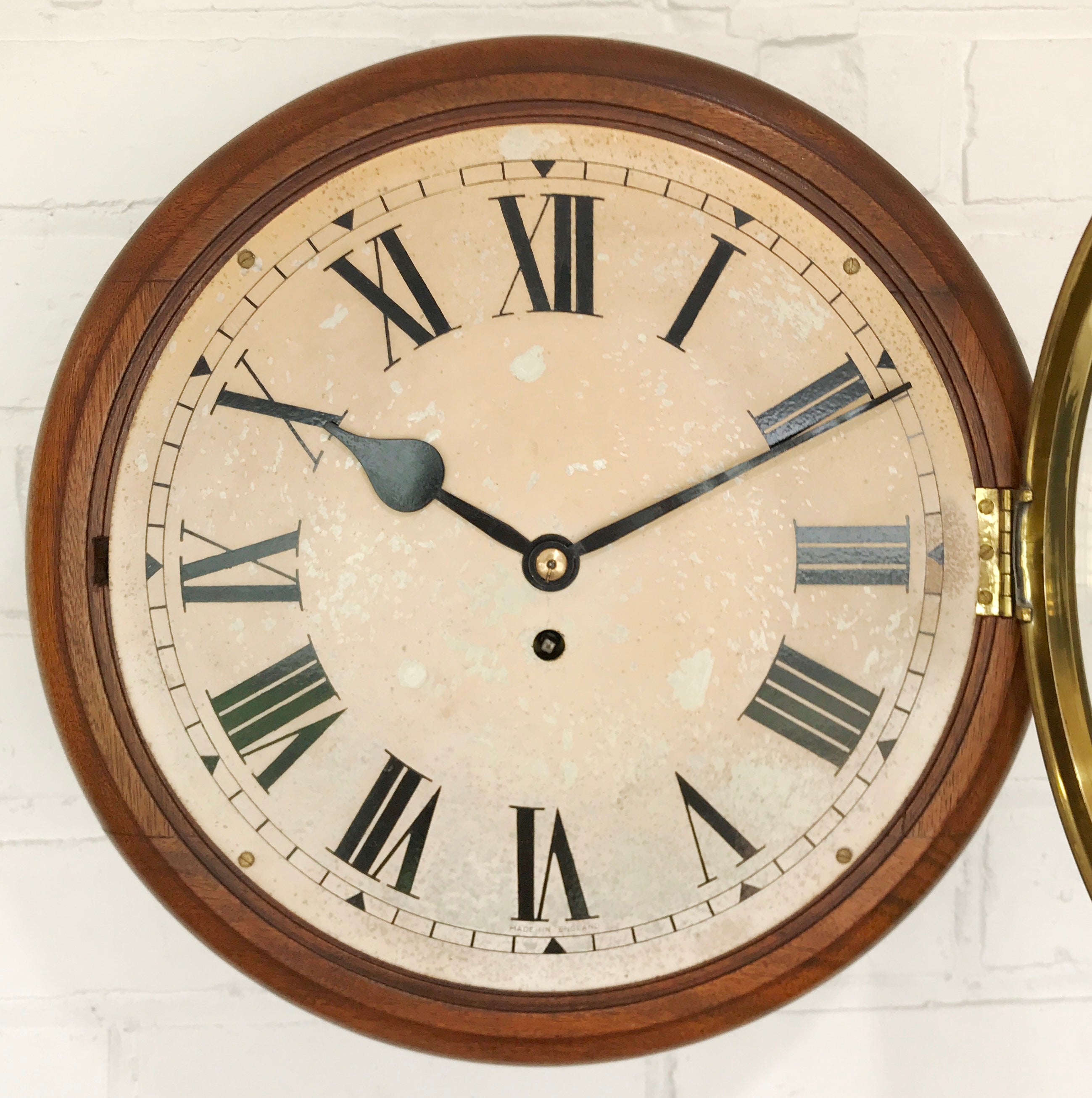 Antique Fusee Station Round Wall Clock | eXibit collection