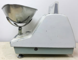 Vintage Lolly Avery Kitchen Scale | eXibit collection