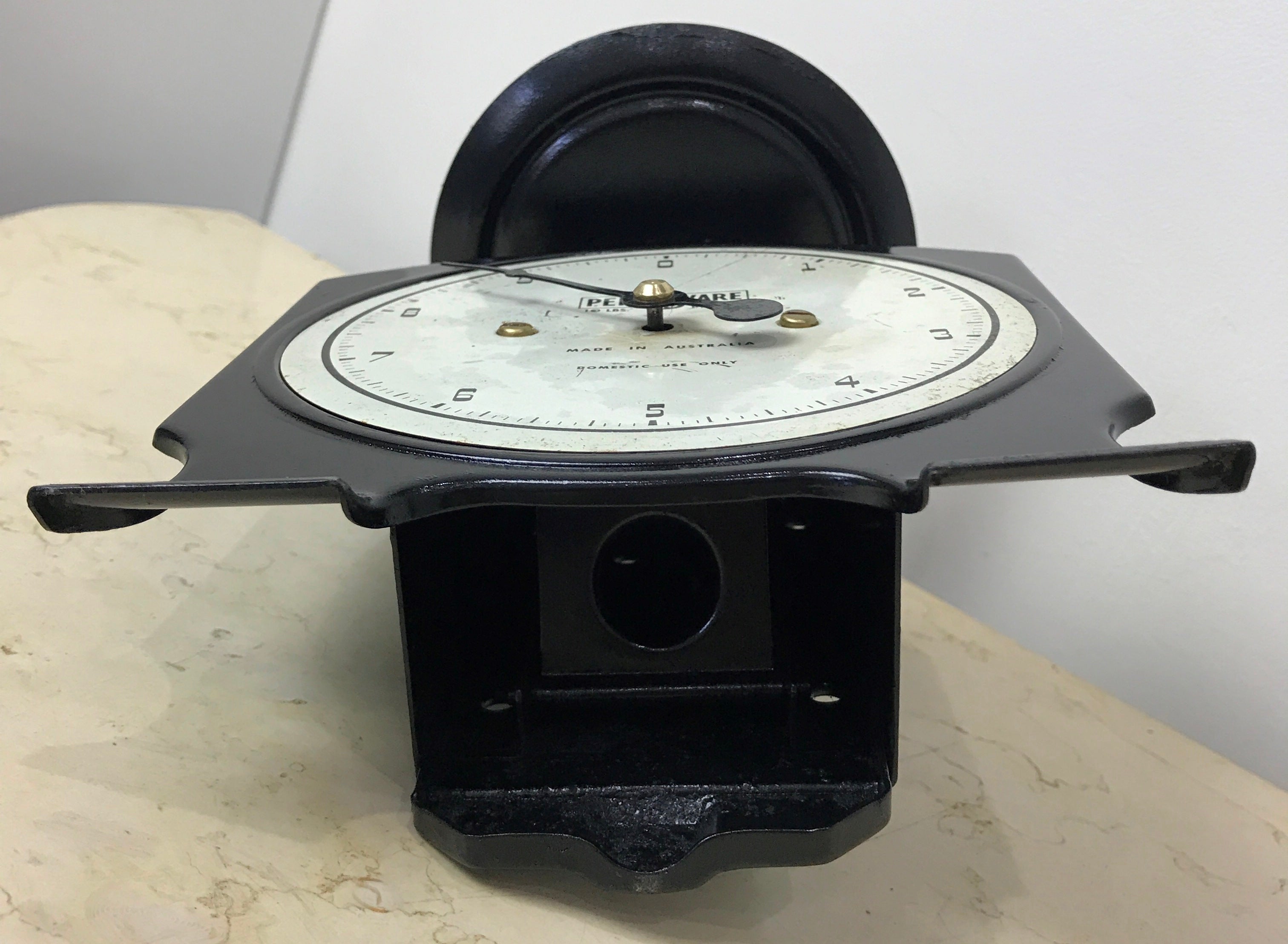 Vintage Persinware Kitchen Scale | eXibit collection