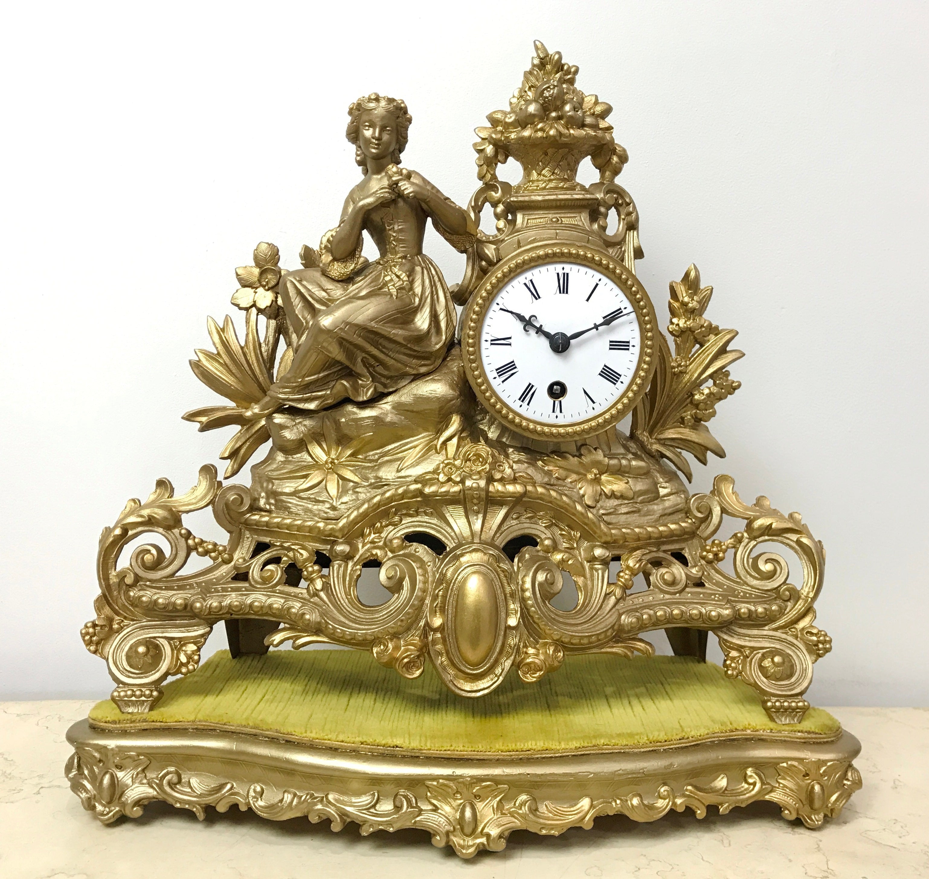 Antique Figural Spelter Mantel Clock | eXibit collection