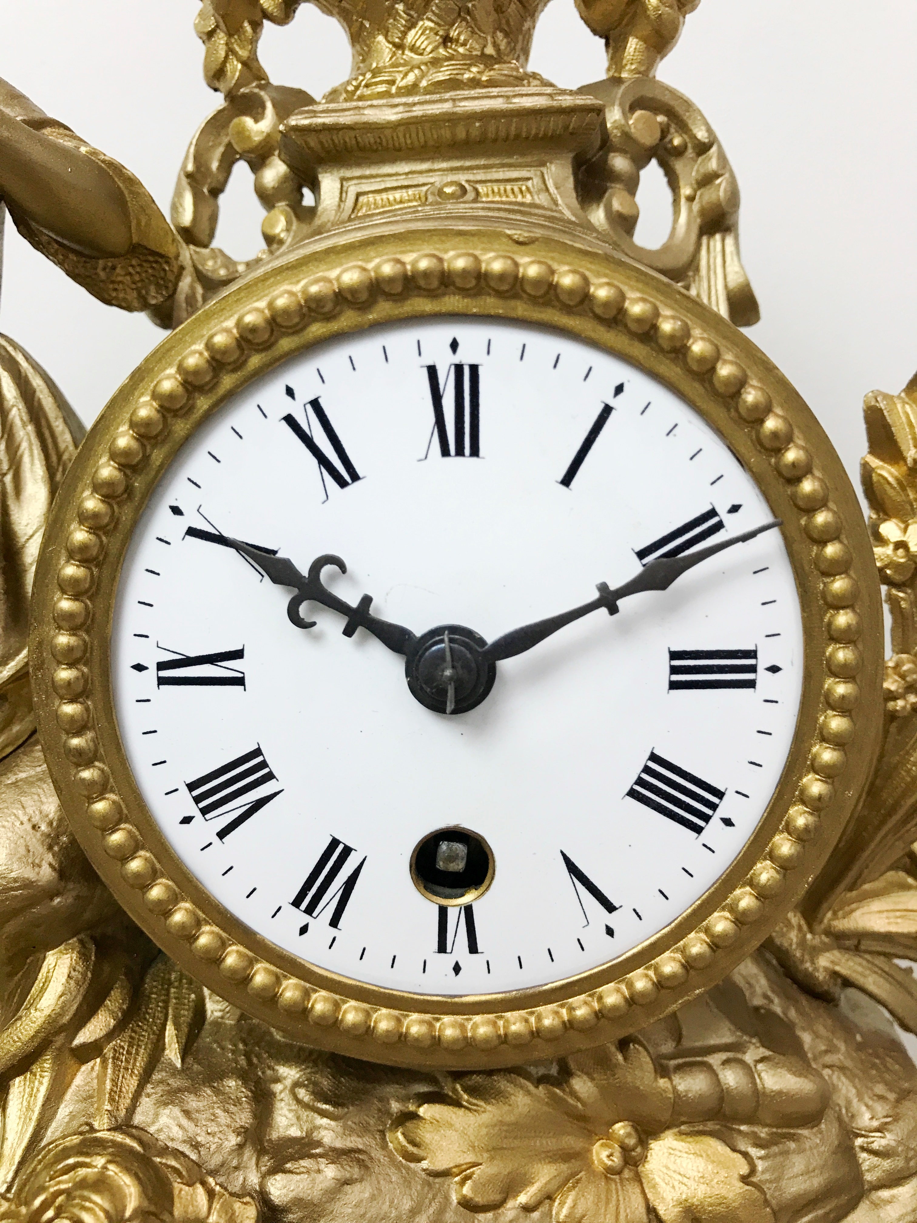 Antique Figural Spelter Mantel Clock | eXibit collection