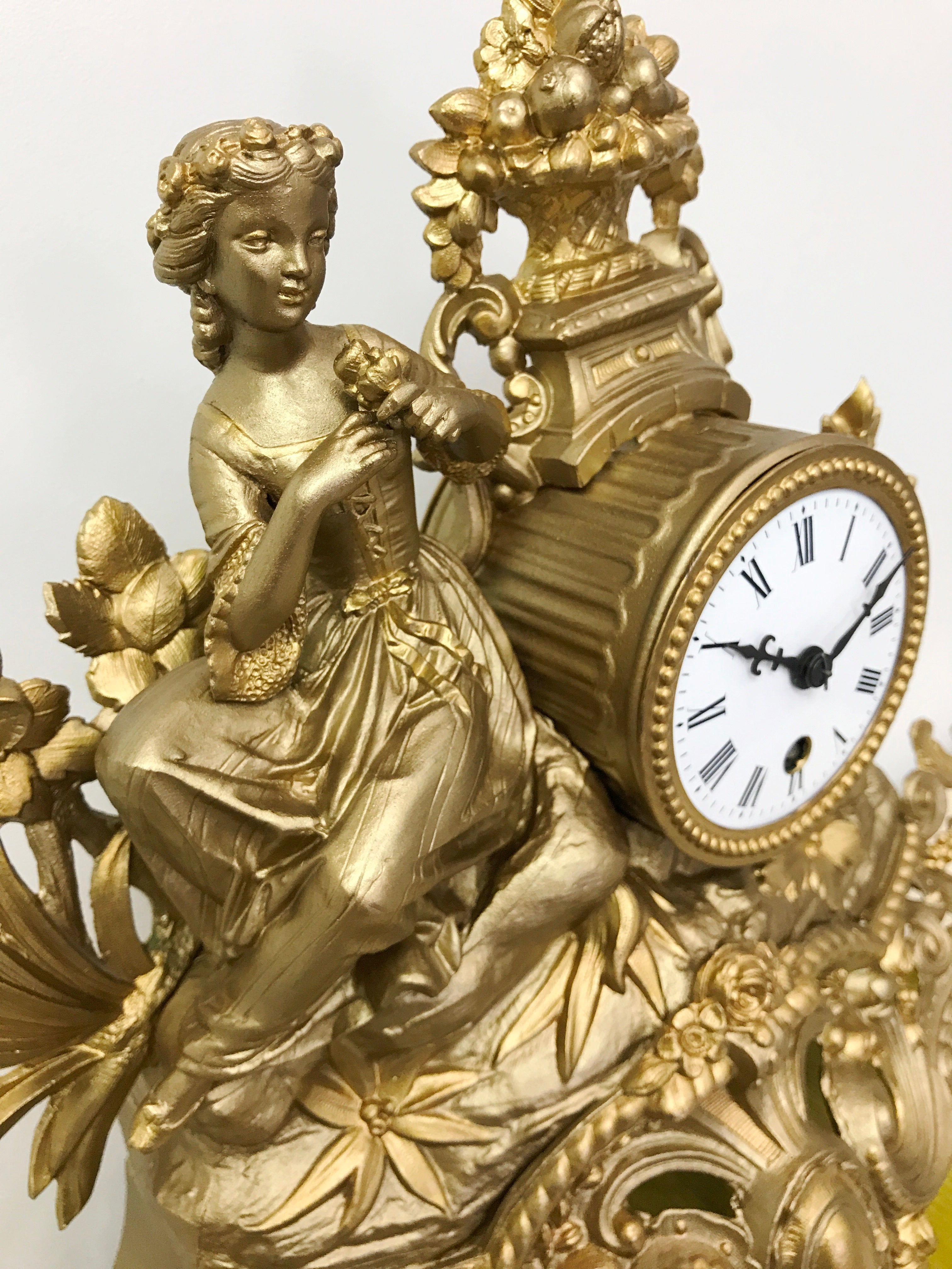 Antique Figural Spelter Mantel Clock | eXibit collection