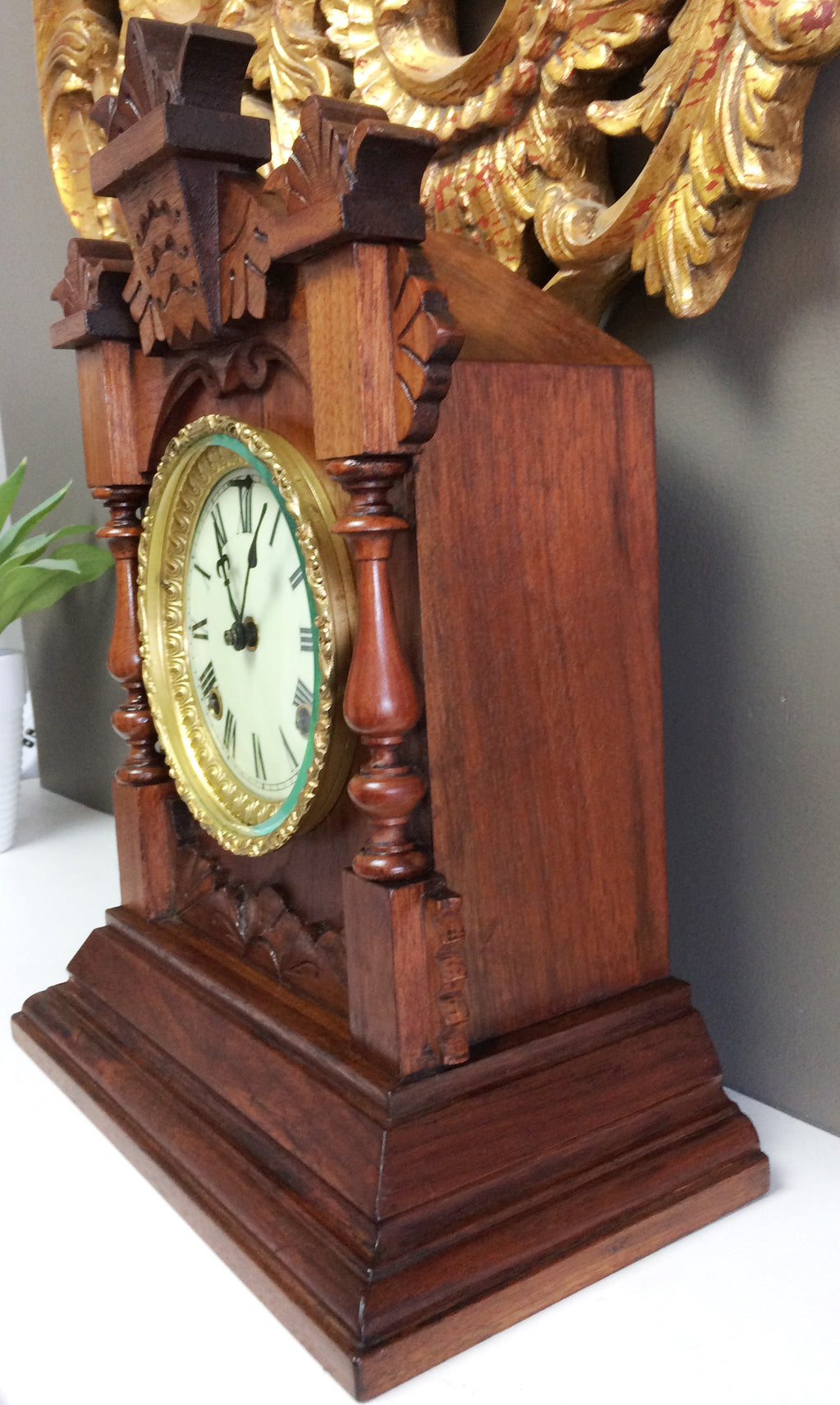 Antique Vintage Clocks & Décor | eXibit collection