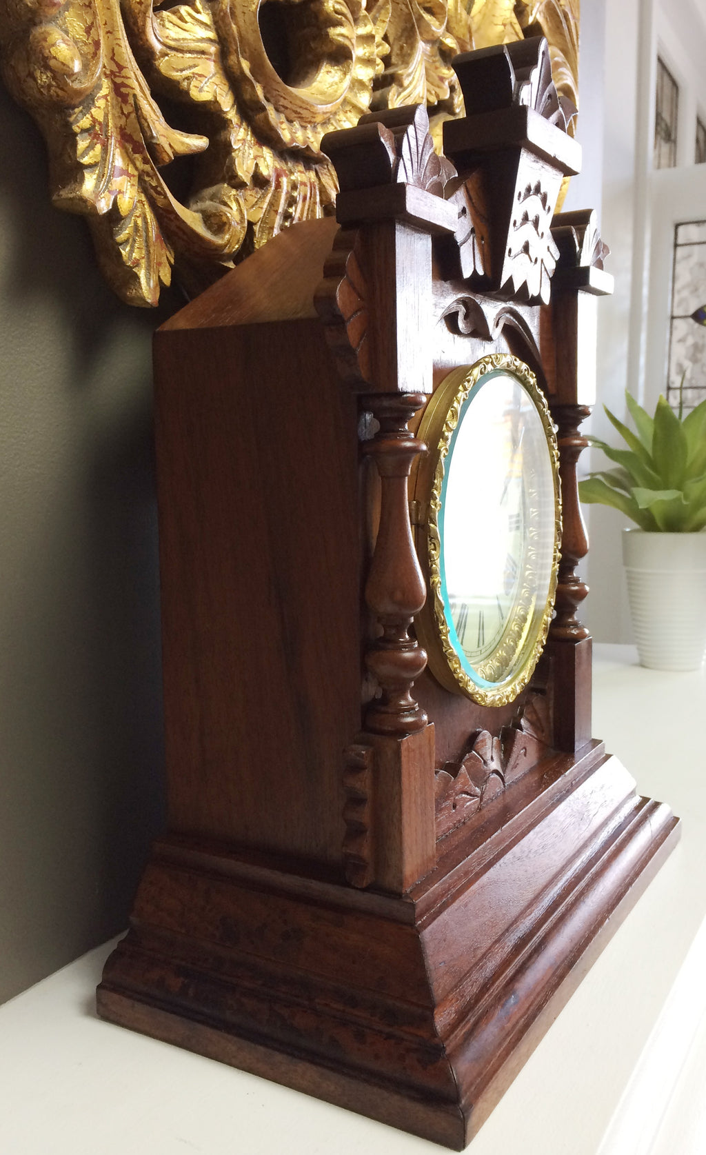 Antique Vintage Clocks & Décor | eXibit collection