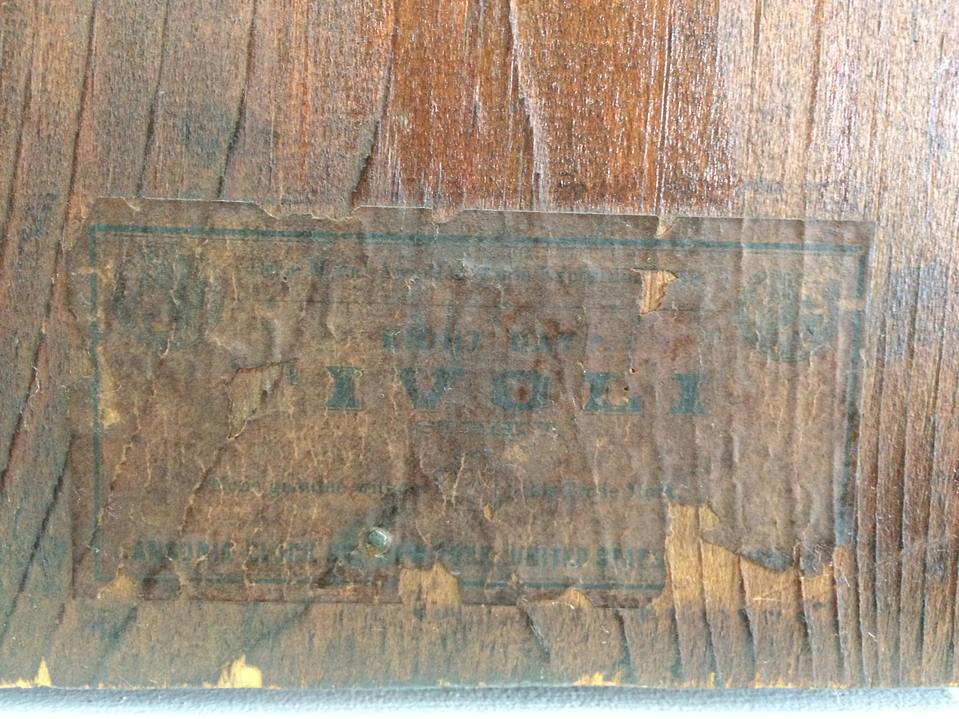 Antique Vintage Clocks & Décor | eXibit collection