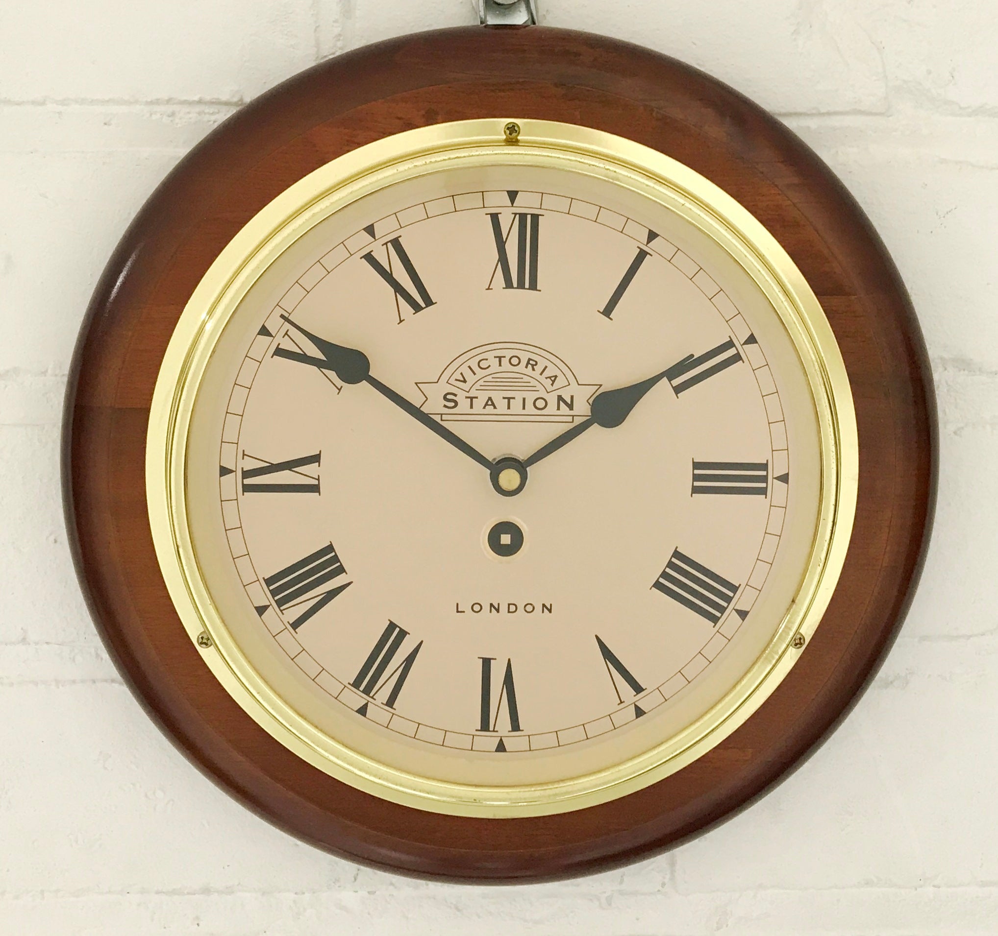 Vintage London Battery Wall Clock | eXibit collection