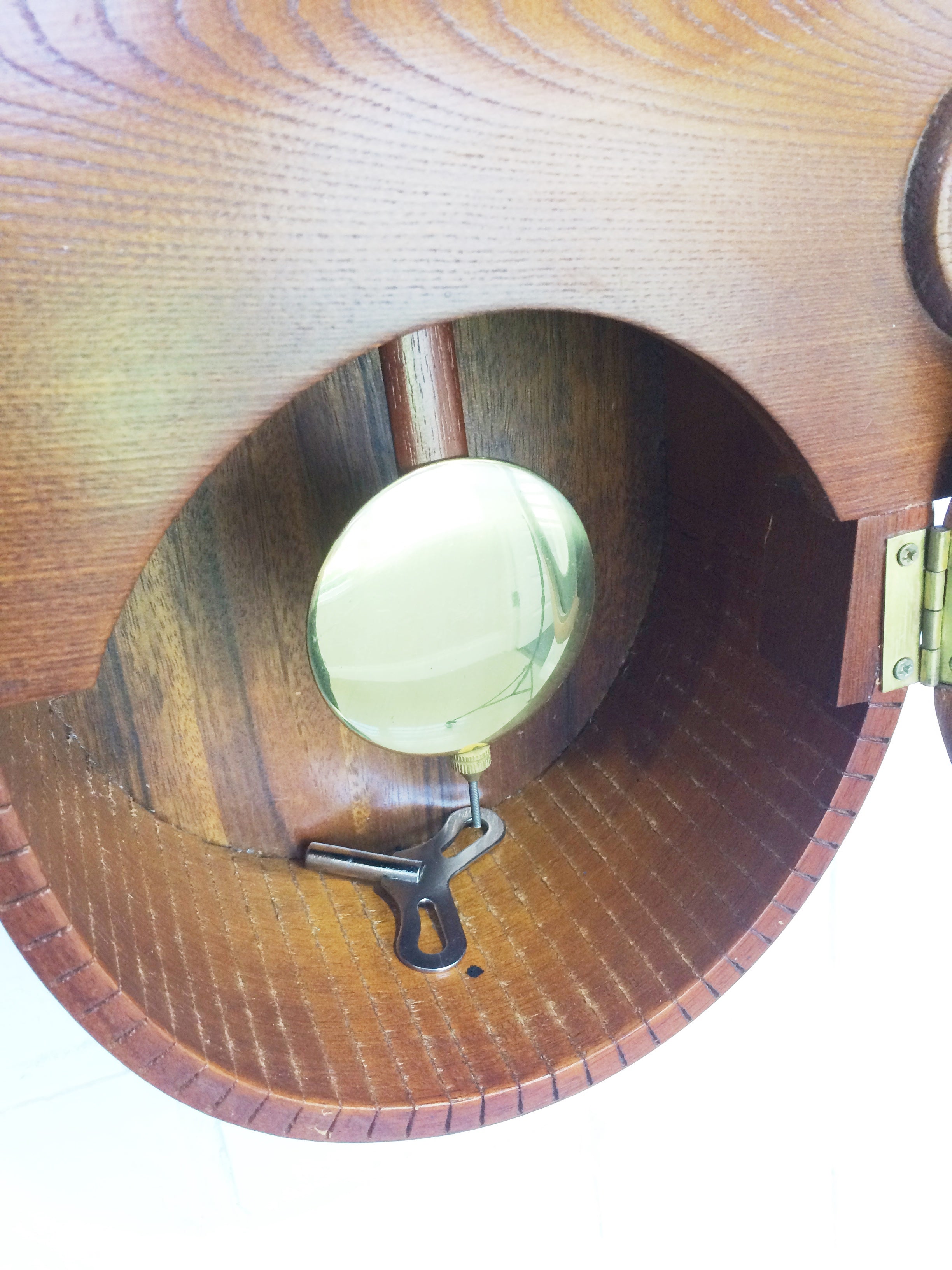 Antique Vintage Clocks & Décor | eXibit collection