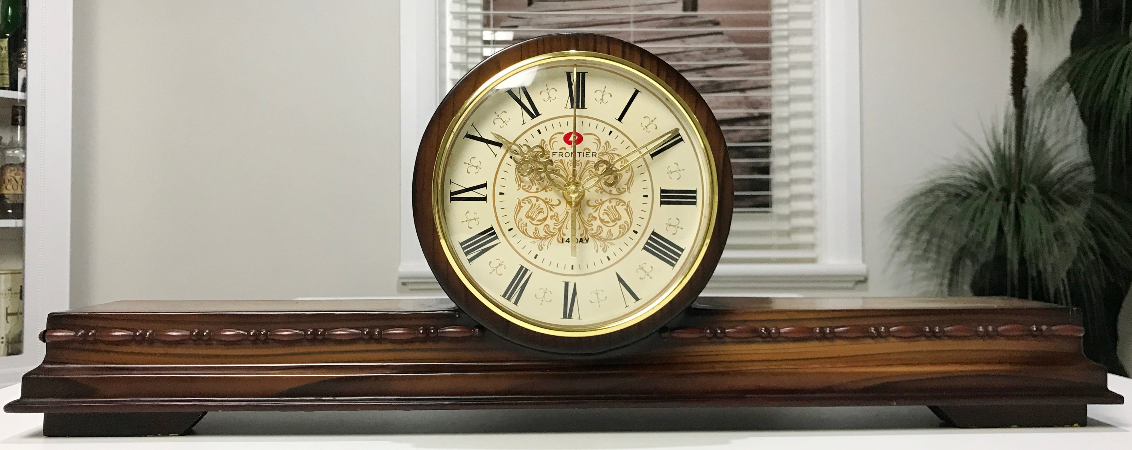 Vintage Frontier Battery Mantel Clock | eXibit collection