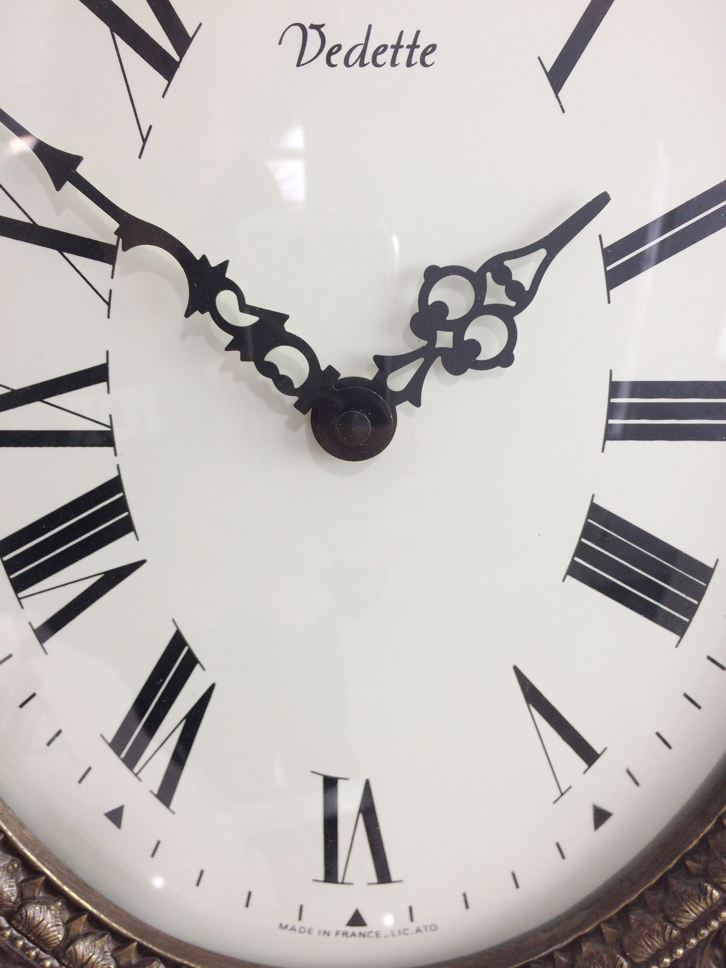 Antique Vintage Clocks & Décor | eXibit collection