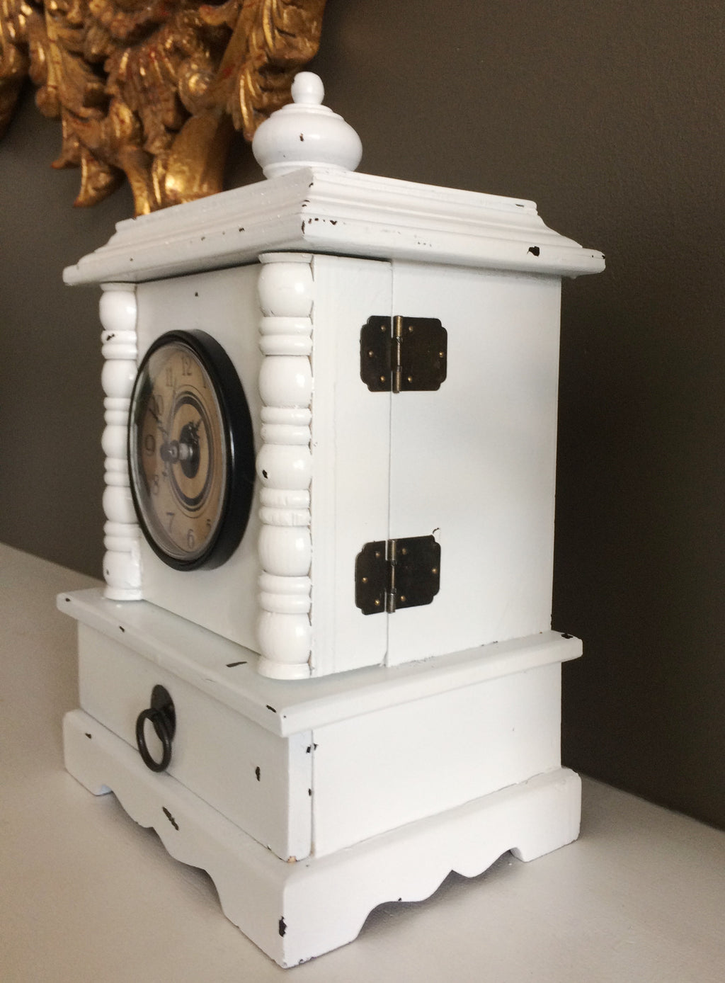 Antique Vintage Clocks & Décor | eXibit collection