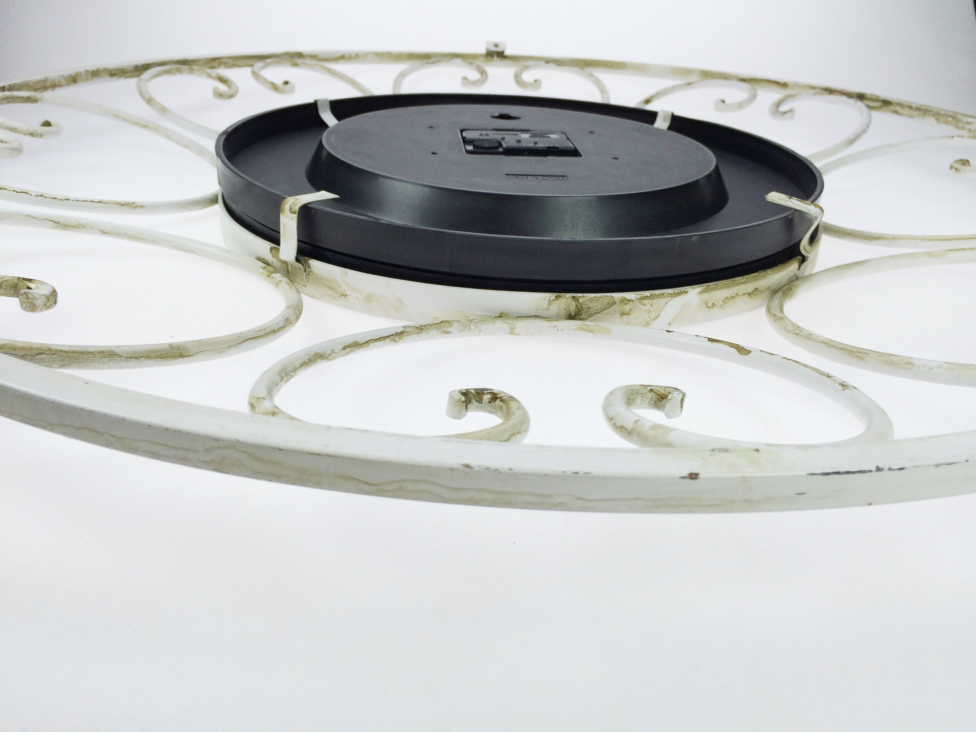 Vintage Shabby Chic White Battery Wall Clock | eXibit collection