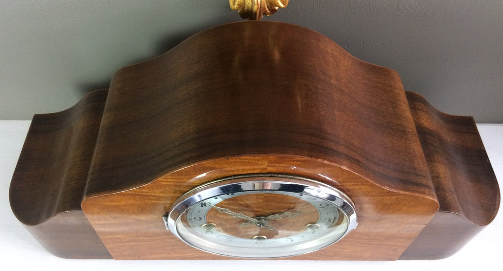 Antique Vintage Clocks & Décor | eXibit collection