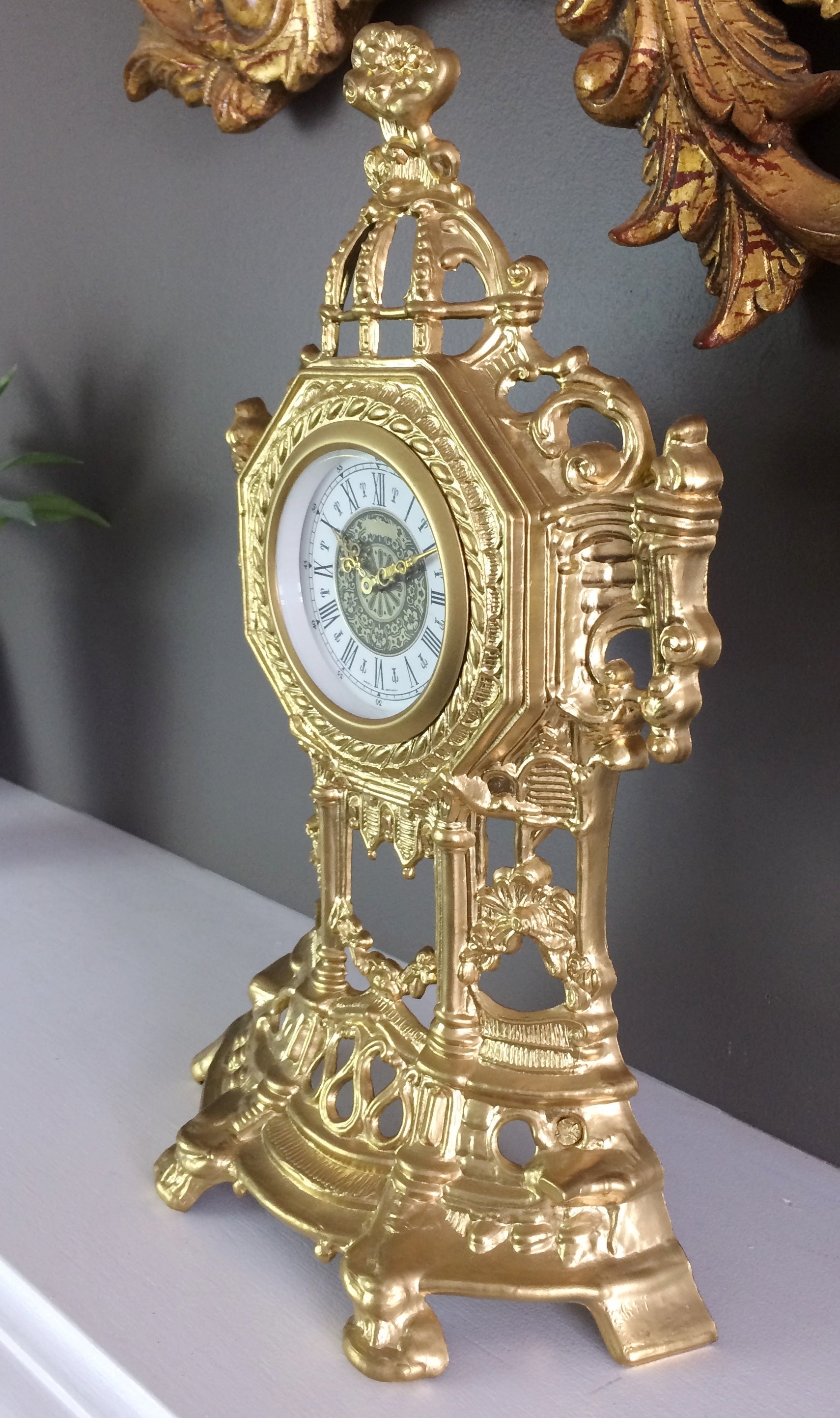 Antique Vintage Clocks & Décor | eXibit collection