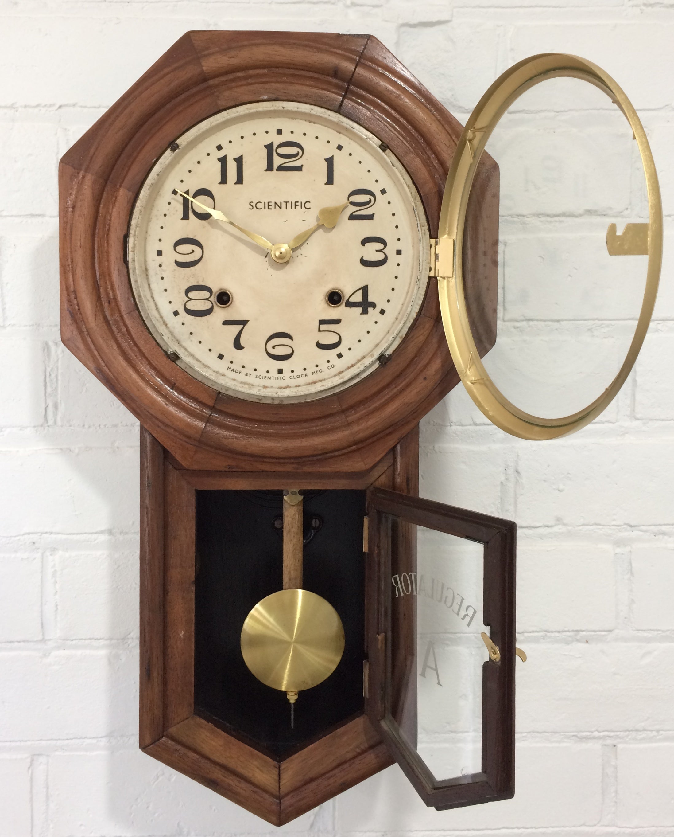 Antique Vintage Clocks & Décor | eXibit collection