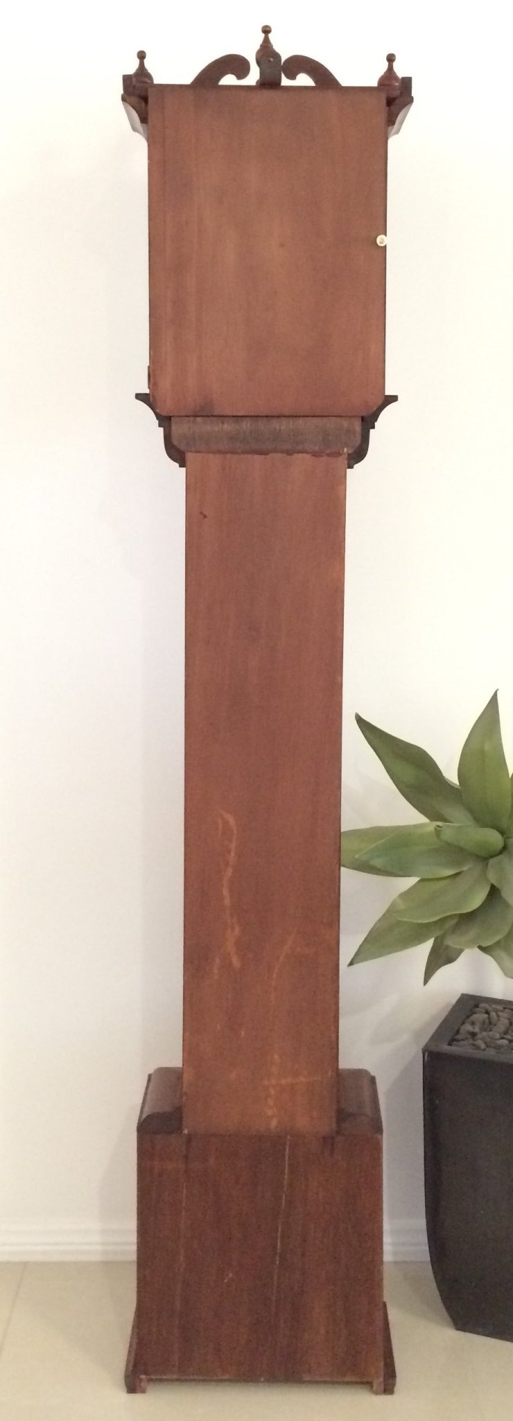 Antique Vintage Clocks & Décor | eXibit collection