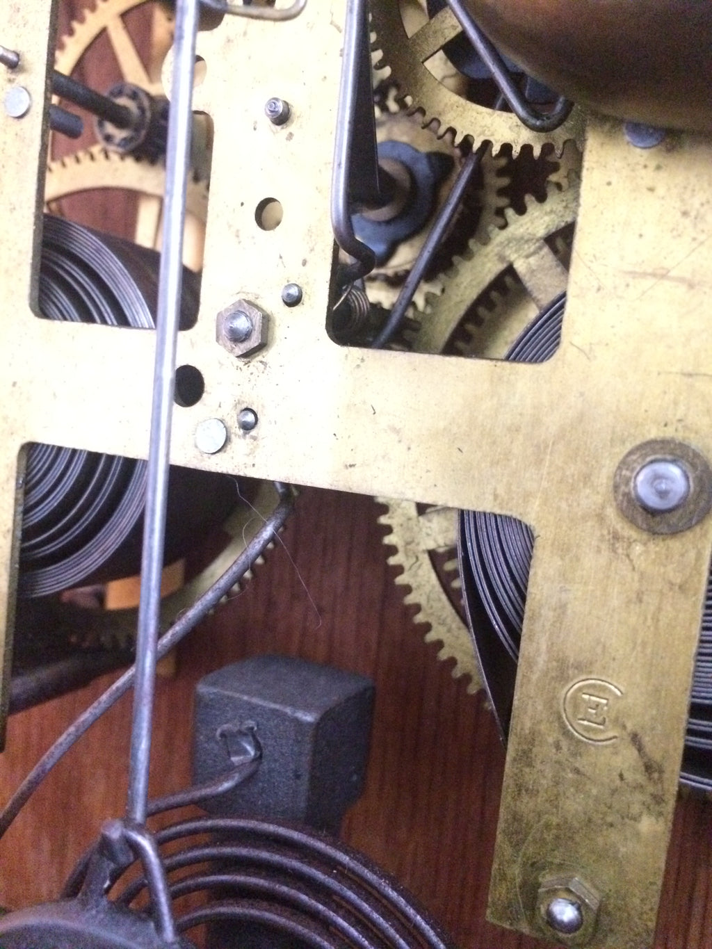 Antique Vintage Clocks & Décor | eXibit collection