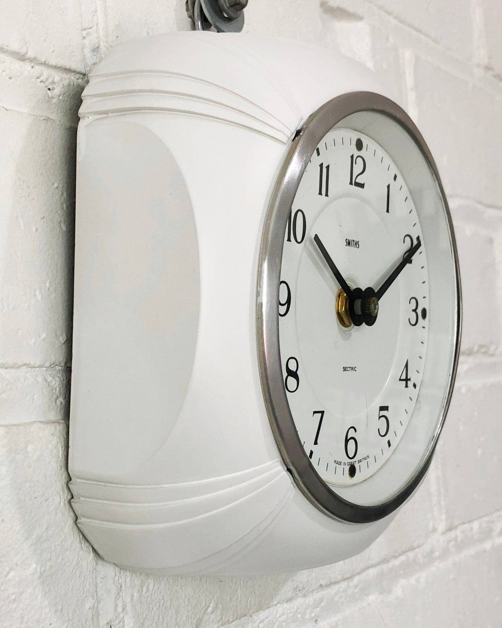 Vintage White Bakelite Smiths Sectric Kitchen Wall Clock | eXibit collection