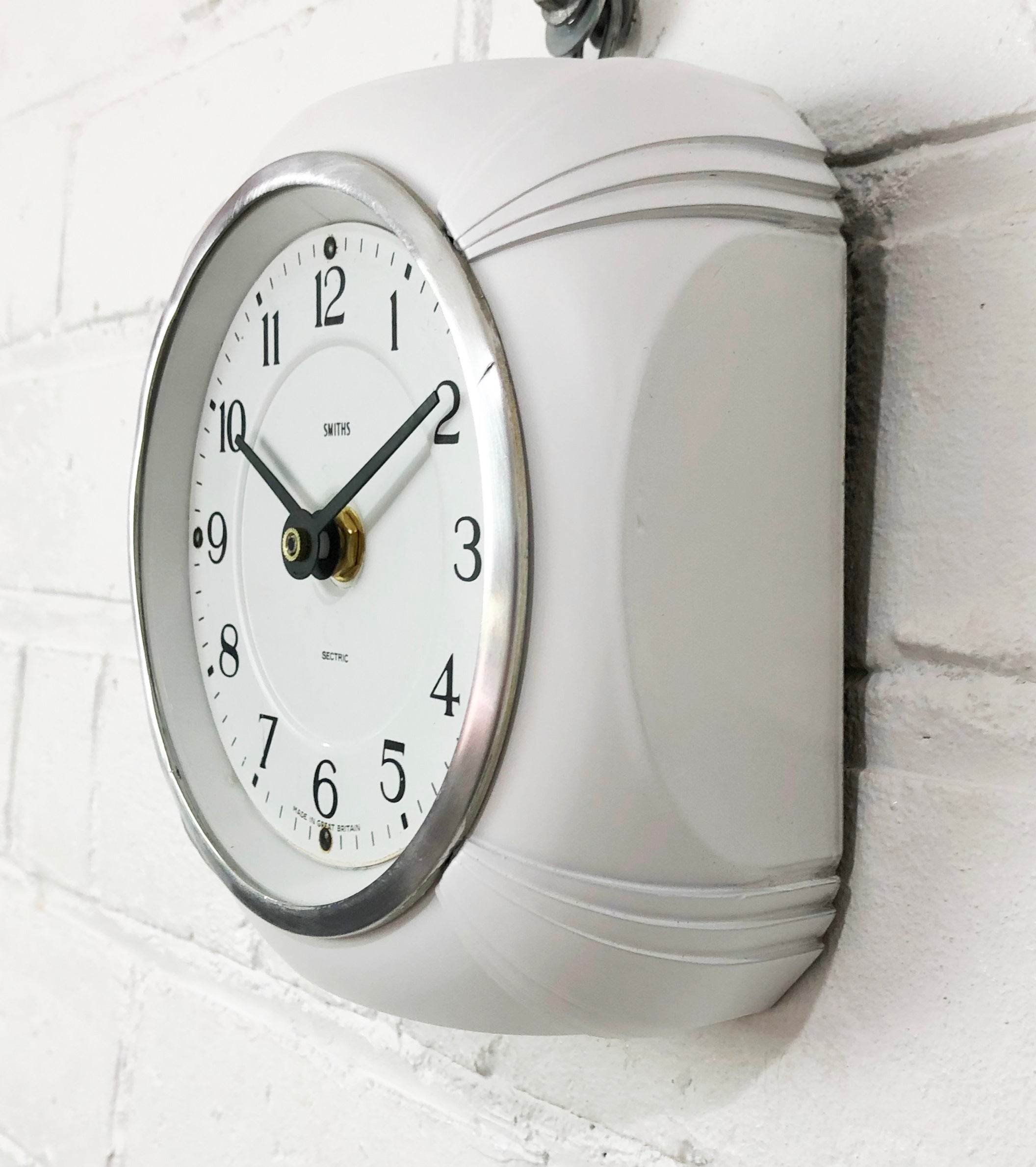 Vintage White Bakelite Smiths Sectric Kitchen Wall Clock | eXibit collection