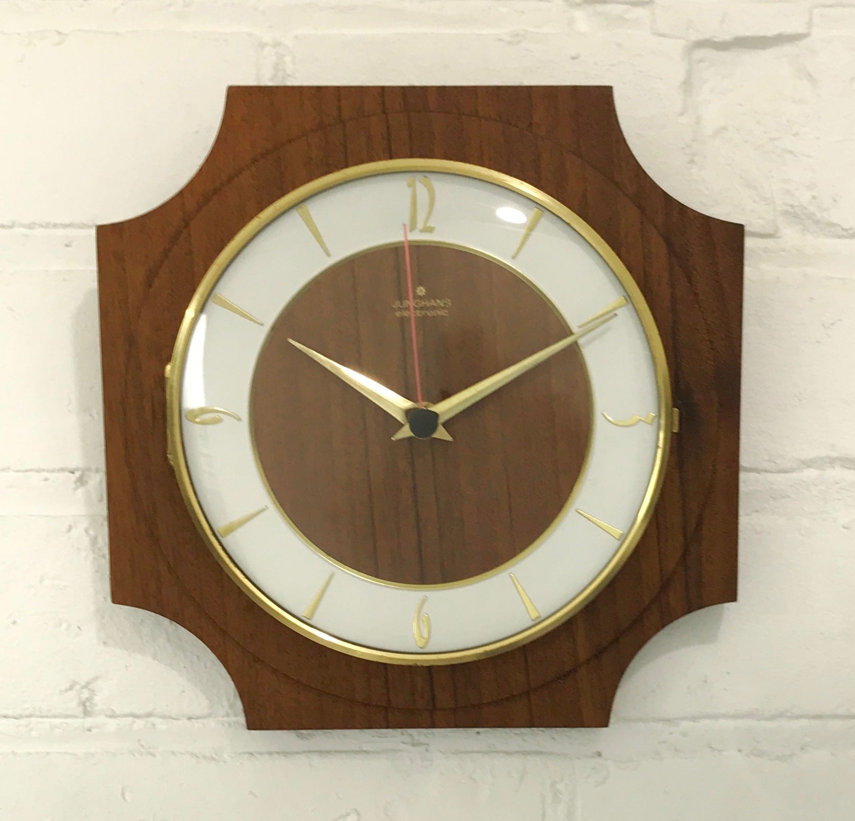 Vintage JUNGHANS Battery Wall Clock | eXibit collection