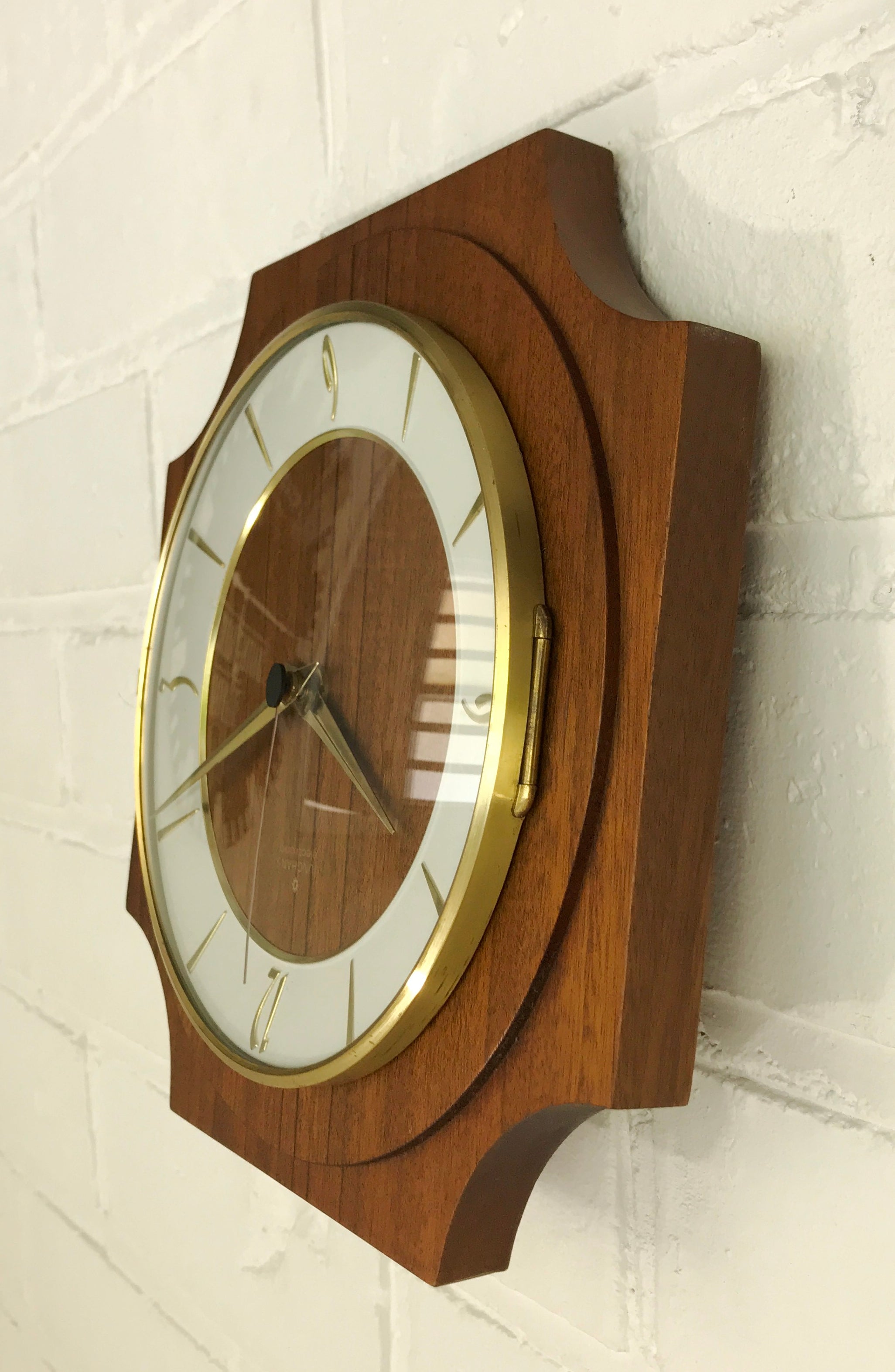 Vintage JUNGHANS Battery Wall Clock | eXibit collection
