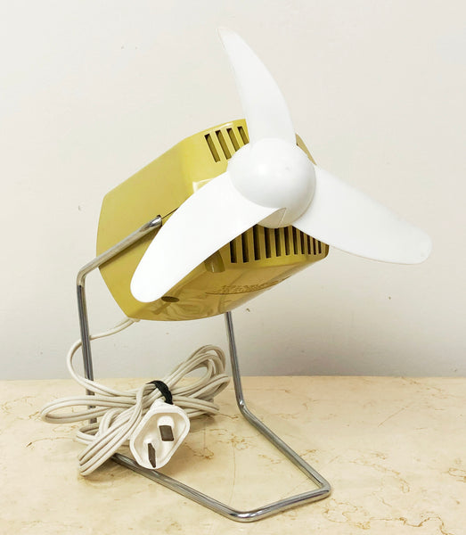 Vintage WERNARD Australian Bakelite Desk Fan | eXibit collection