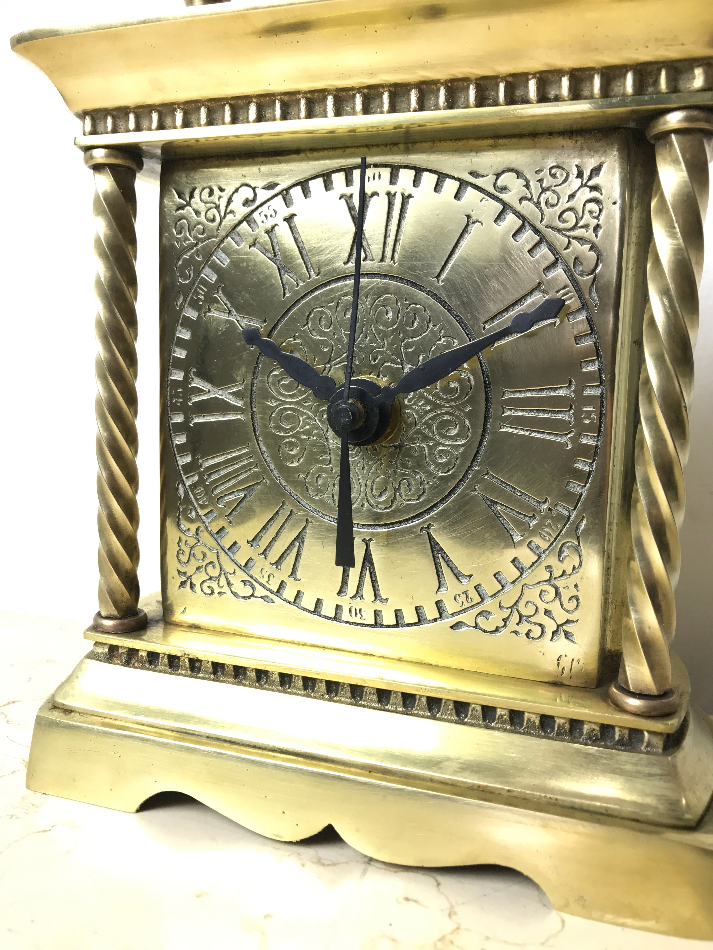 Vintage Brass Battery Mantel Clock | eXibit collection