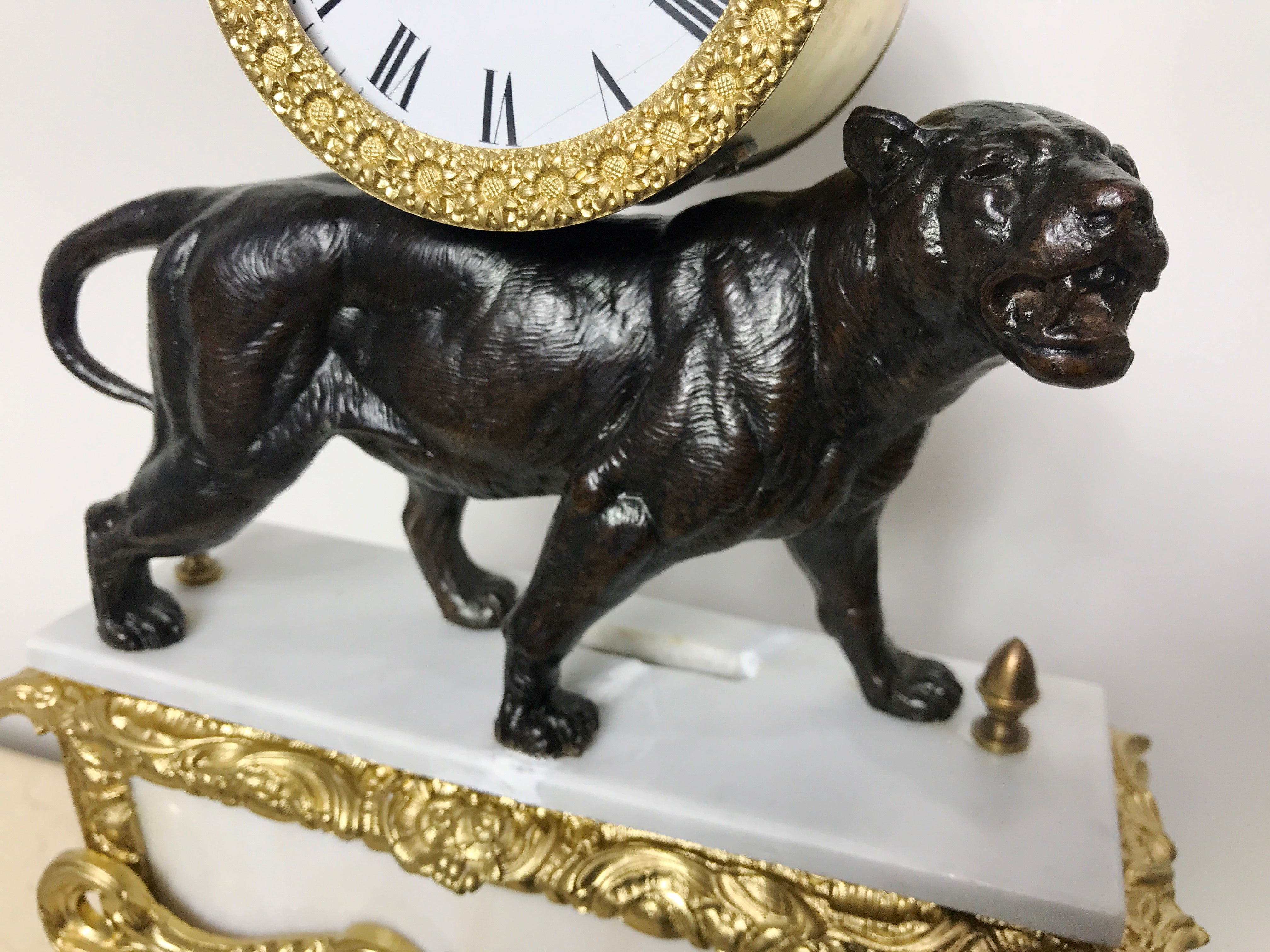 Antique PANTHER Figural Spelter Mantel Clock | eXibit collection