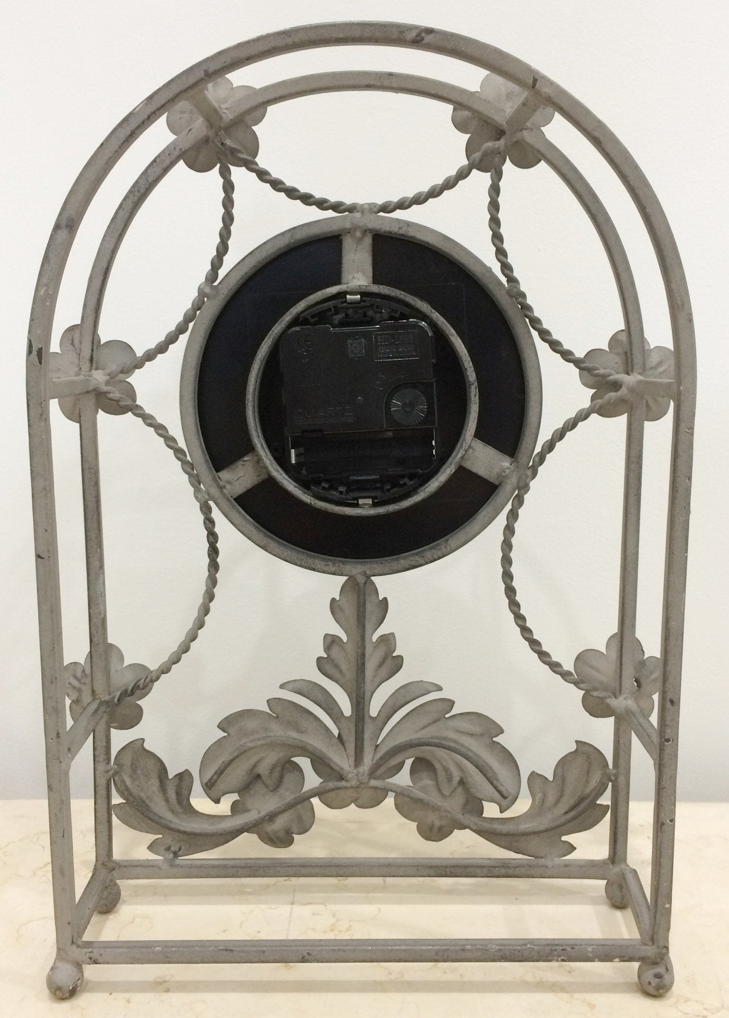 Antique Vintage Clocks & Décor | eXibit collection