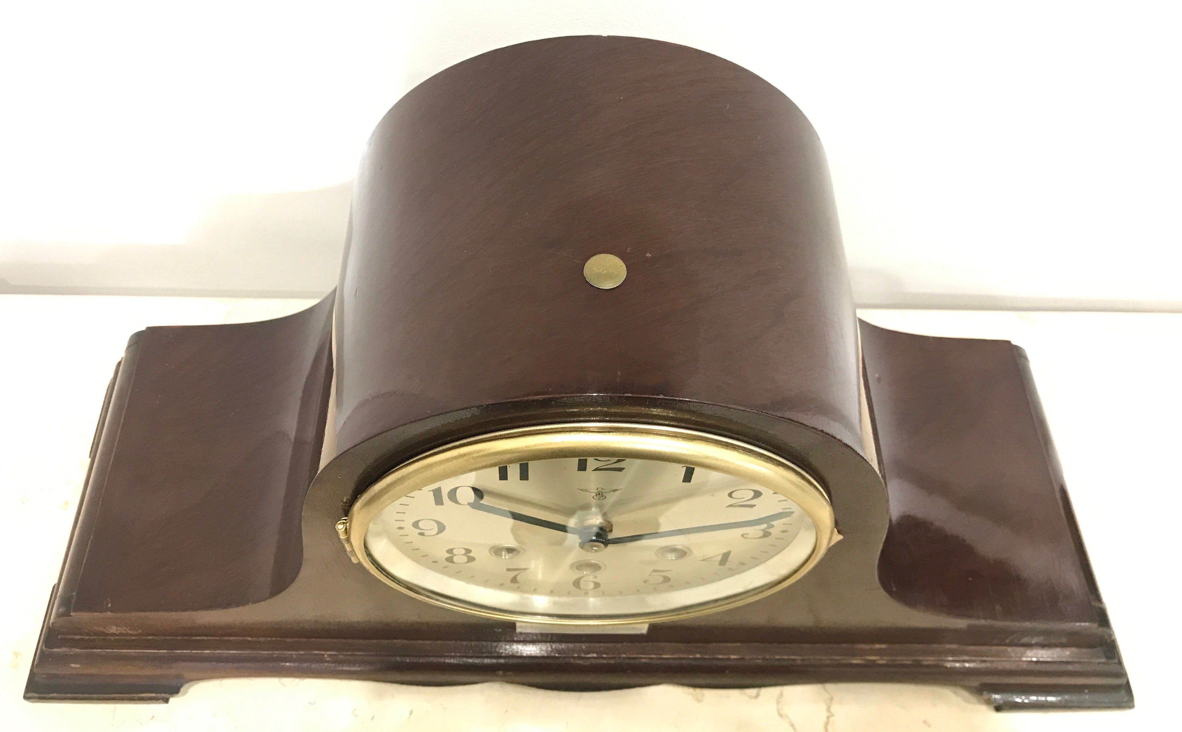 Original Vintage Battery Mantel Clock | eXibit collection