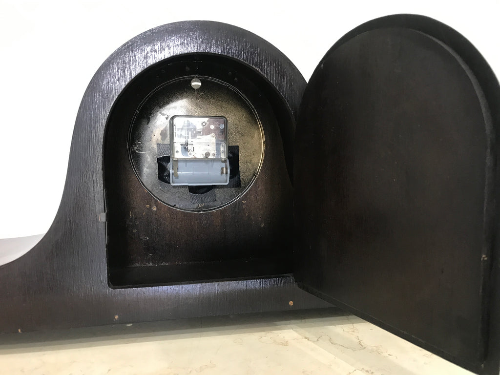 Original Vintage Battery Mantel Clock | eXibit collection