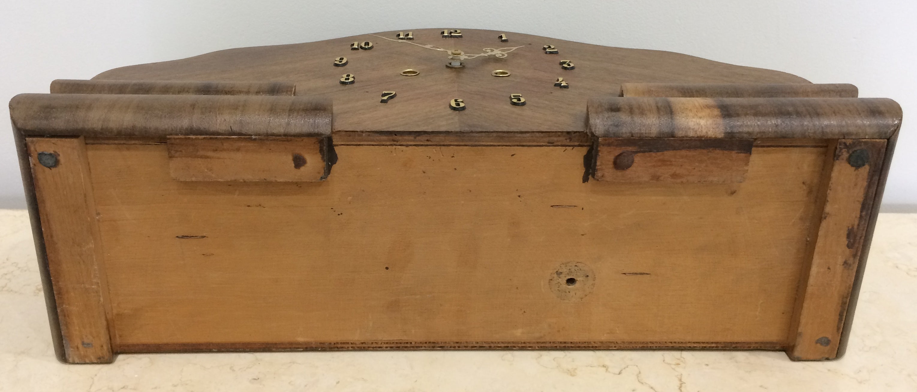 Vintage Original Battery Mantel Clock | eXibit collection