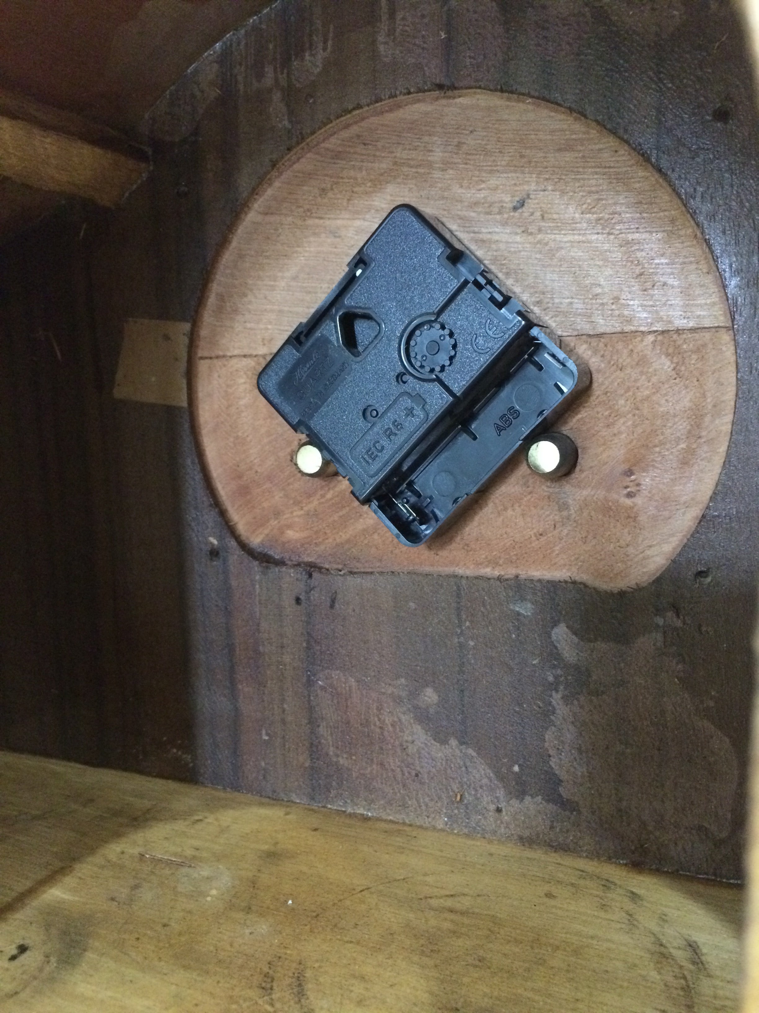 Vintage Original Battery Mantel Clock | eXibit collection