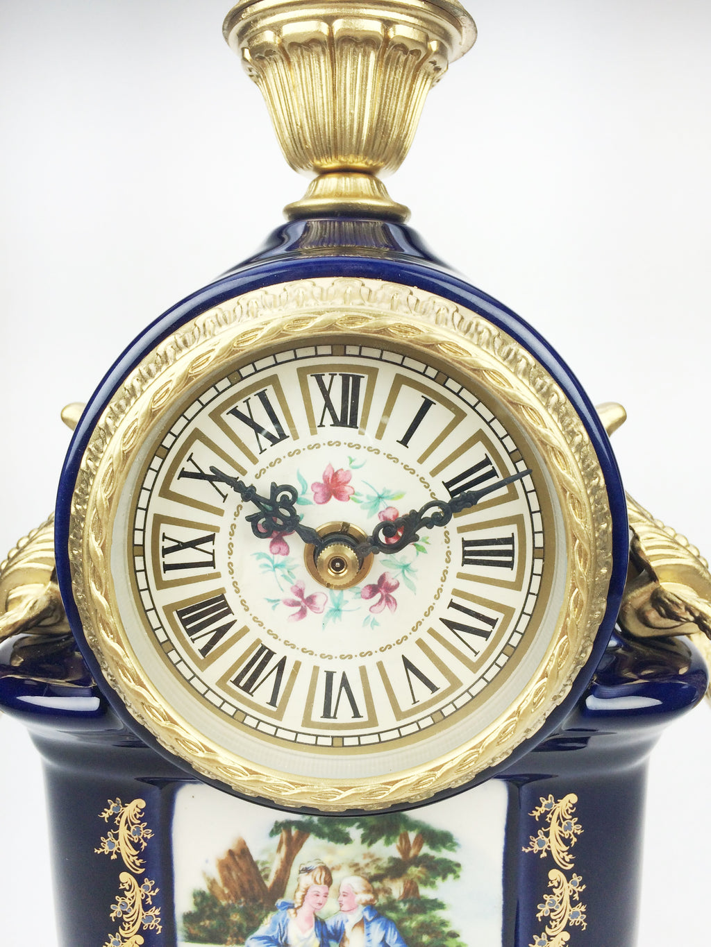 Antique Vintage Clocks & Décor | eXibit collection