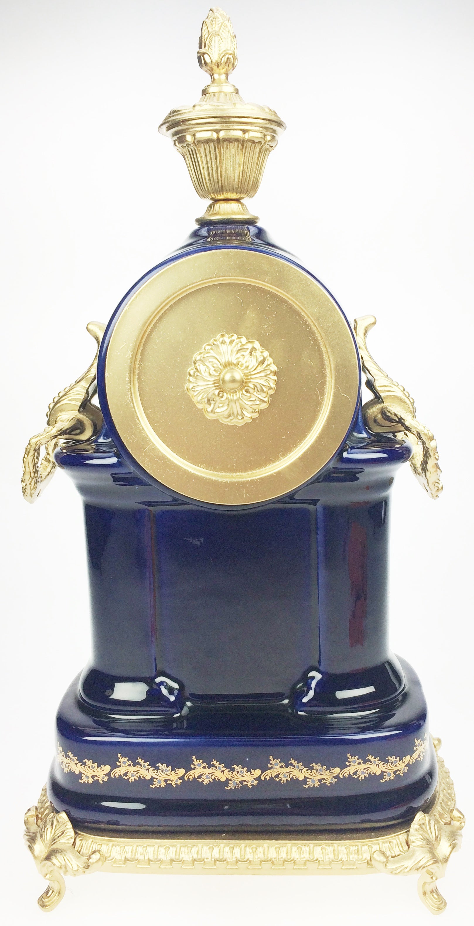 Antique Vintage Clocks & Décor | eXibit collection