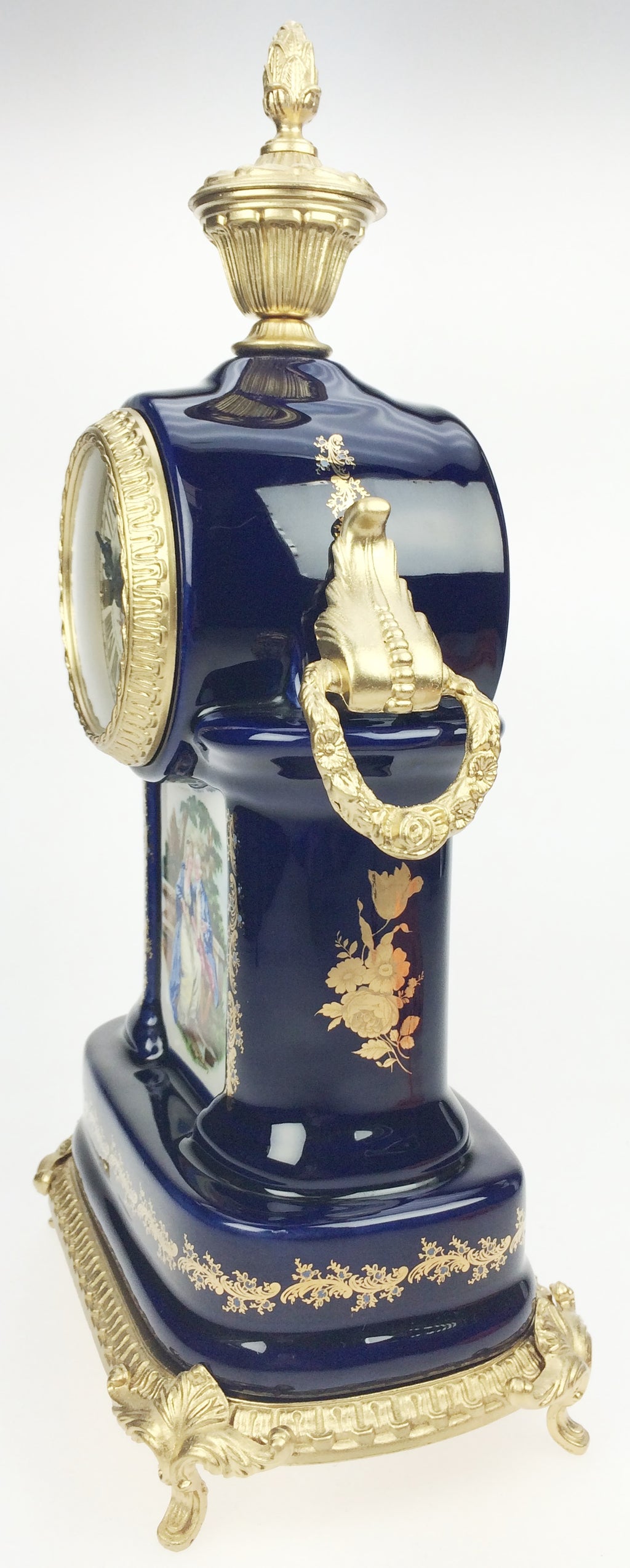 Antique Vintage Clocks & Décor | eXibit collection