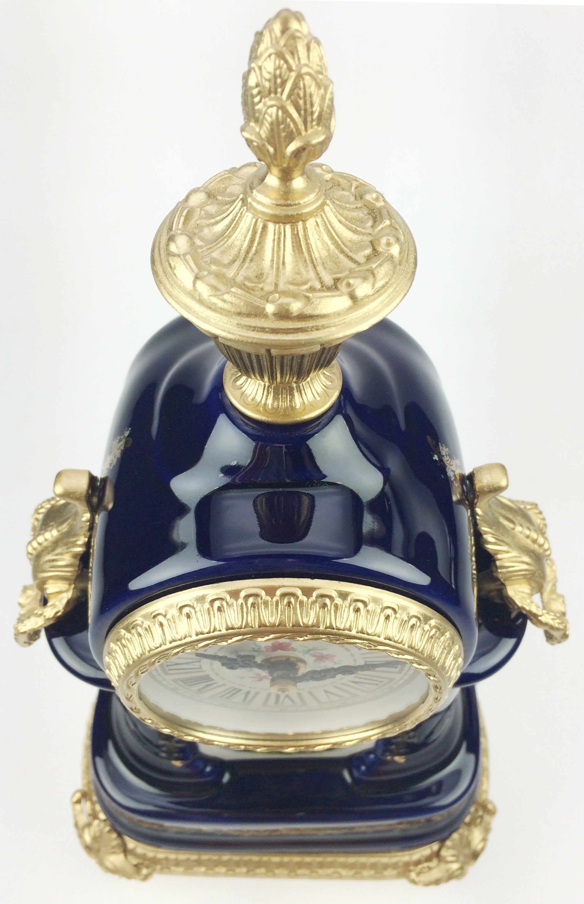 Antique Vintage Clocks & Décor | eXibit collection